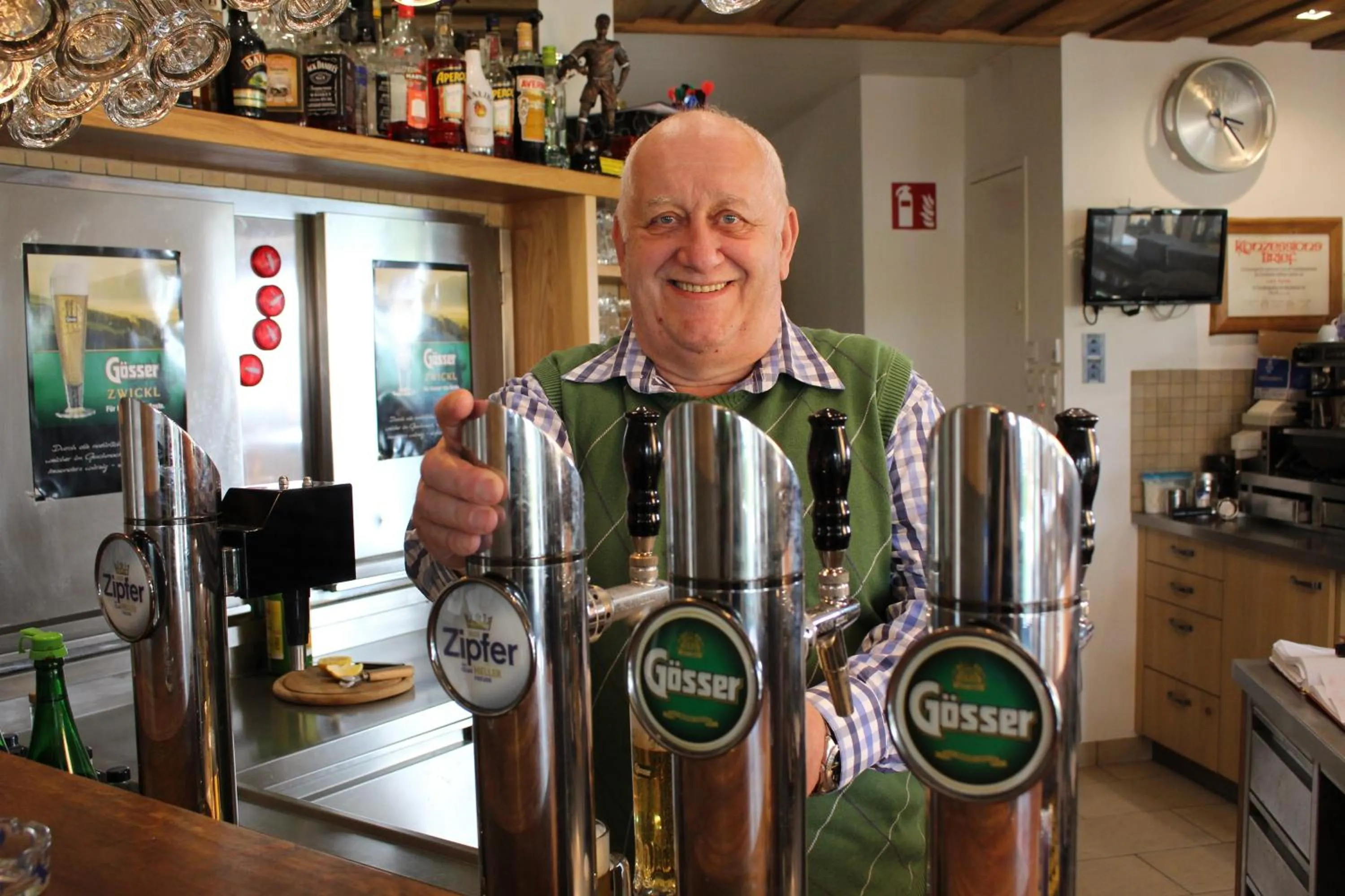 People in Langs Wirtshaus