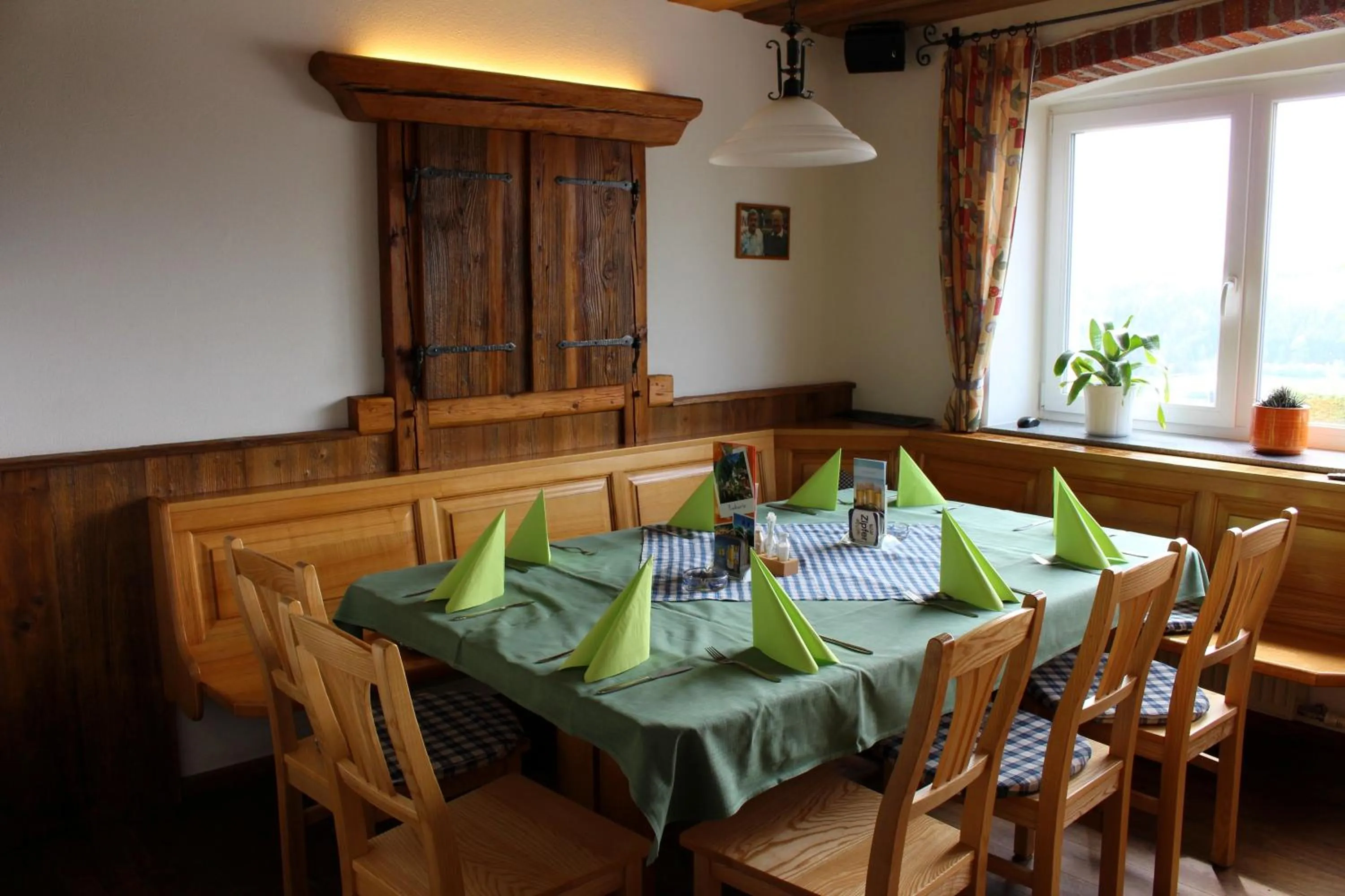 Decorative detail in Langs Wirtshaus