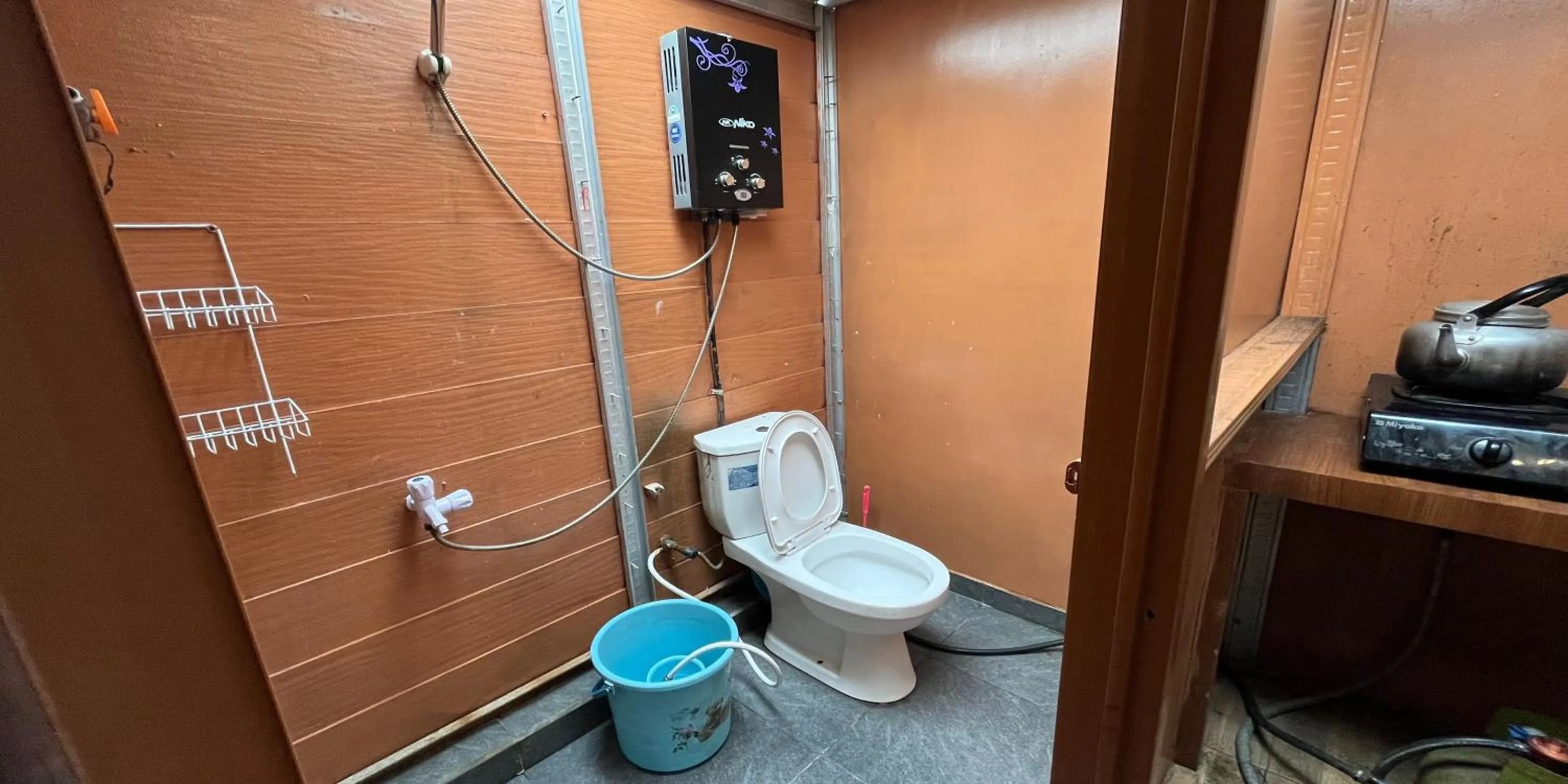 Bathroom in Fifa Cabin 2 by Fifa Grup