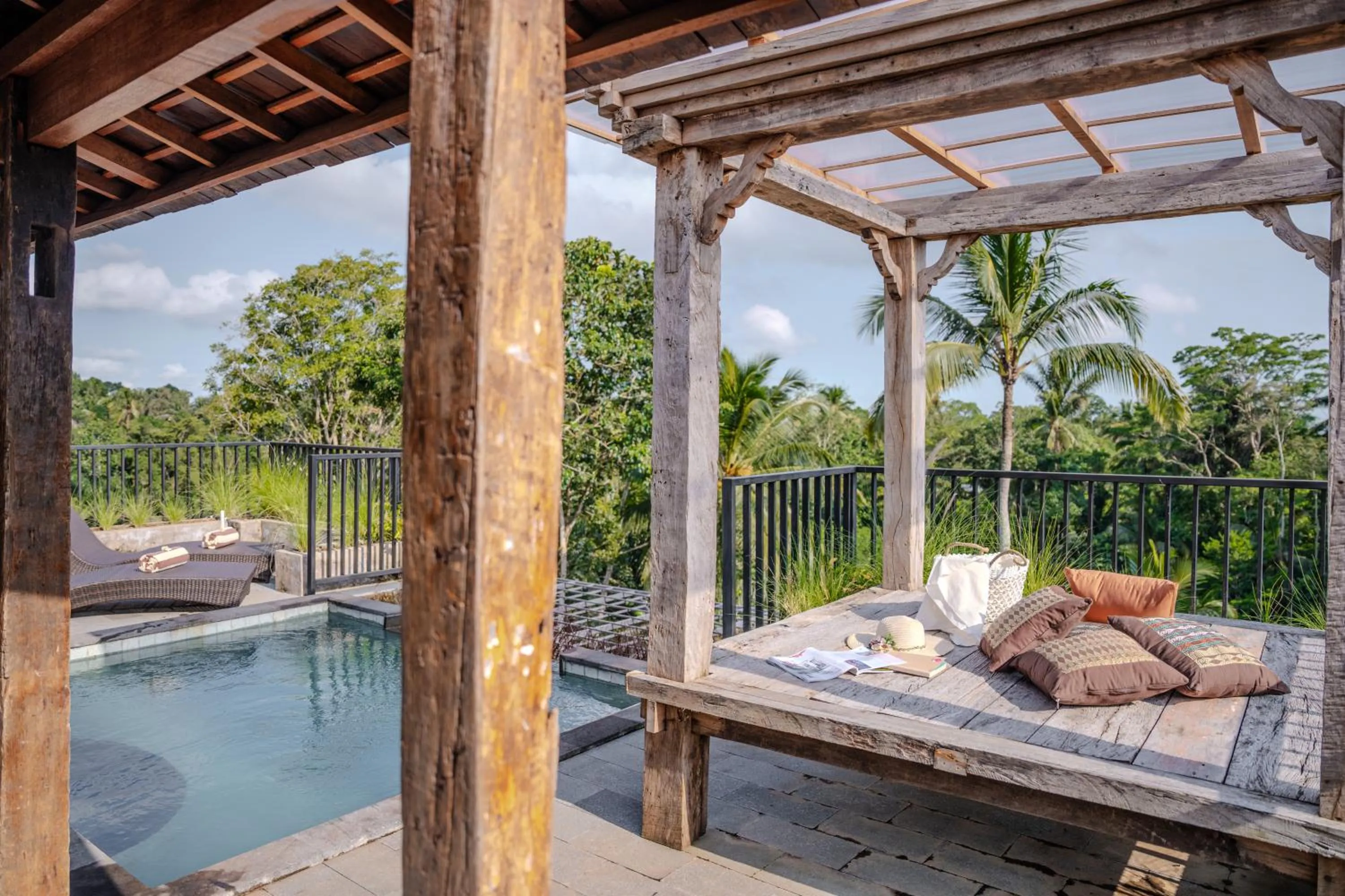 Pool view in Hoshi Jungle Resort by Dhananjaya Hospitality