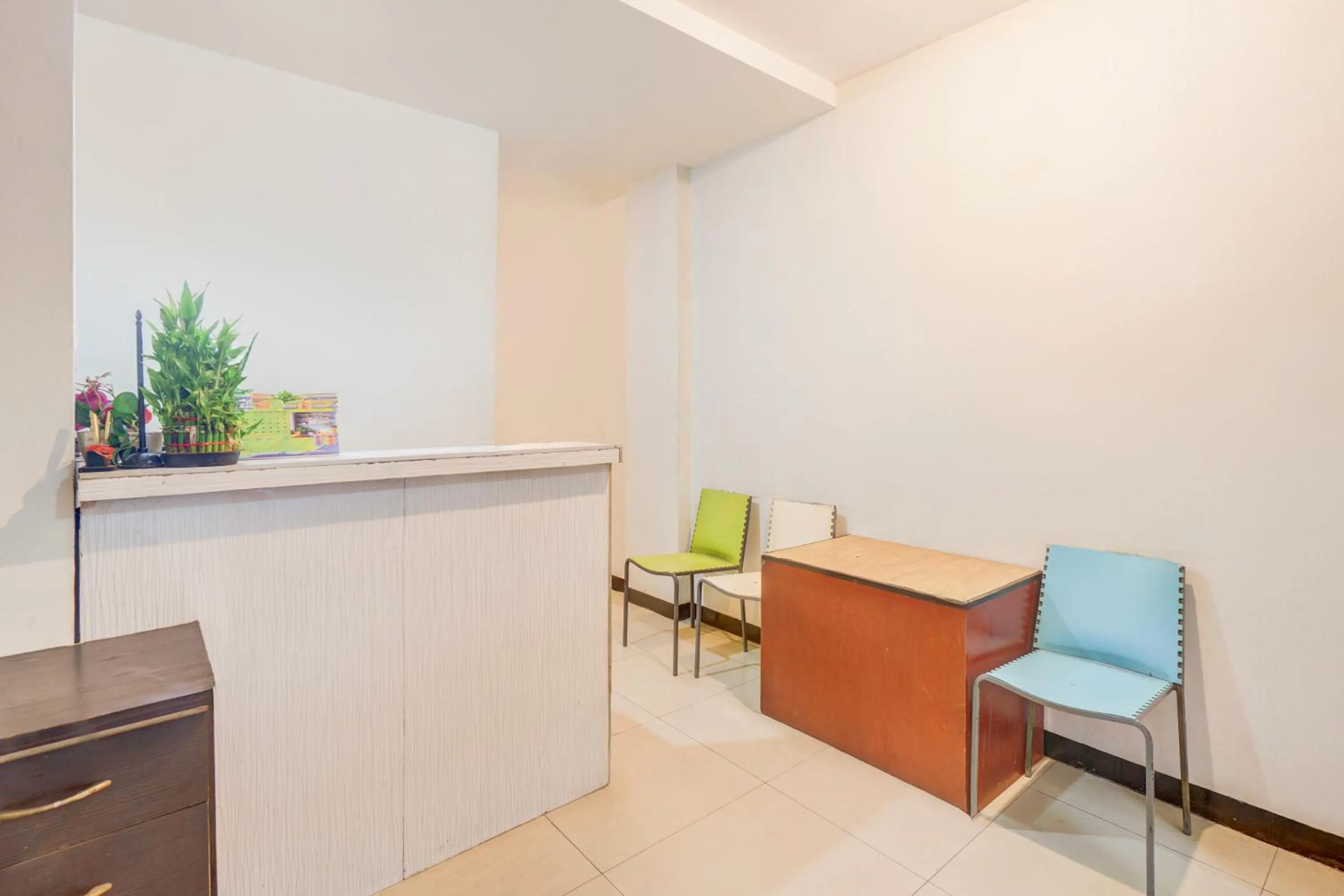 Lobby or reception in Hotel O Mangga Besar Near Mangga Besar Station Formerly Warna Warni Residence