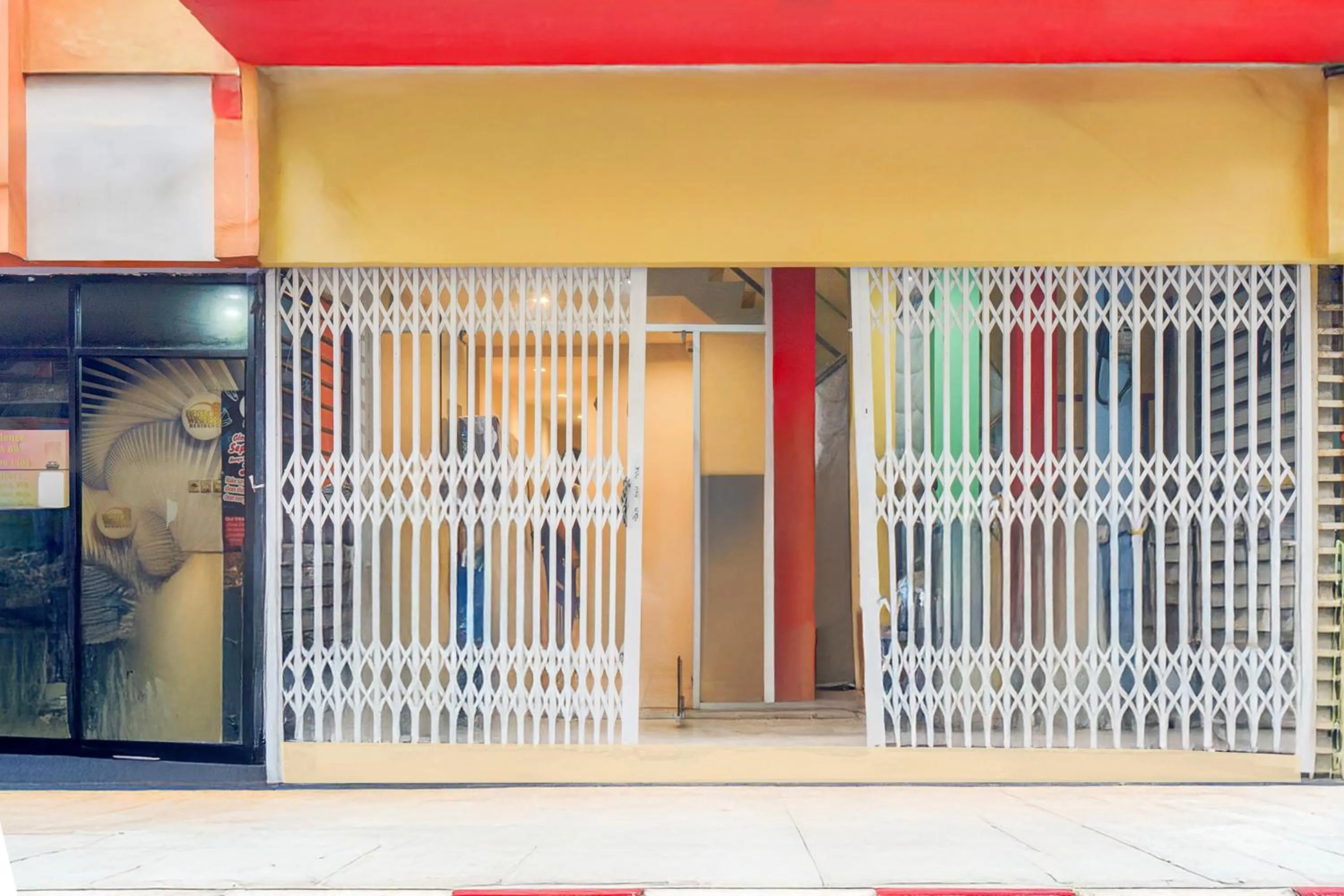 Facade/entrance in Hotel O Mangga Besar Near Mangga Besar Station Formerly Warna Warni Residence