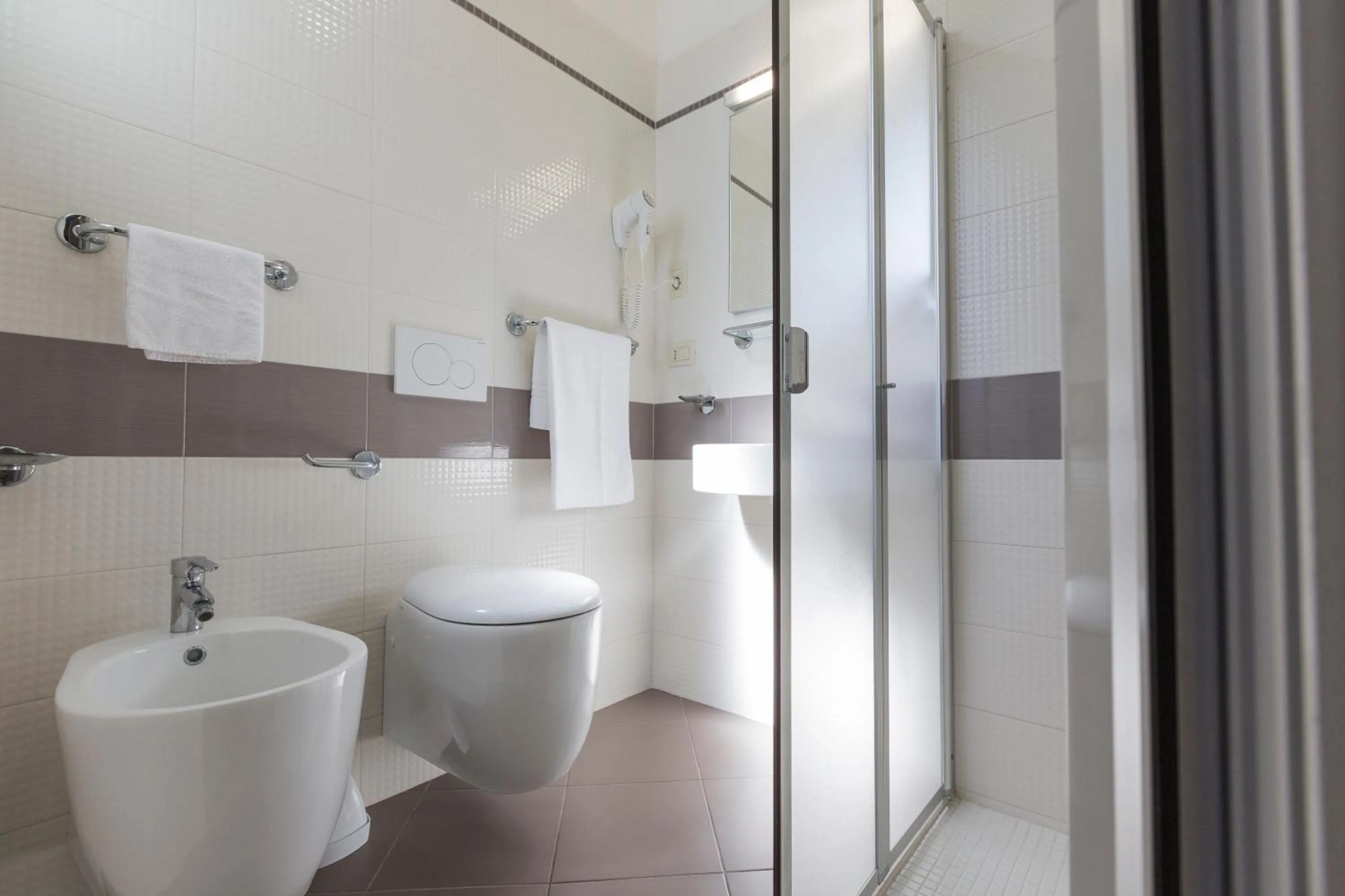 Bathroom in Hotel Vela D'Oro