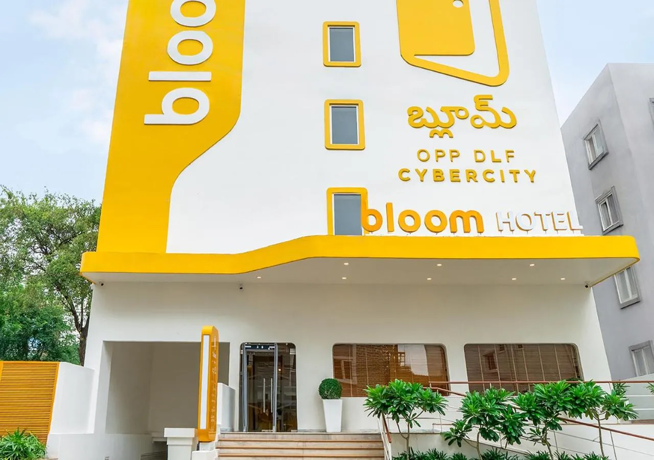 Facade/entrance in Bloom Hotel - DLF Cyber City