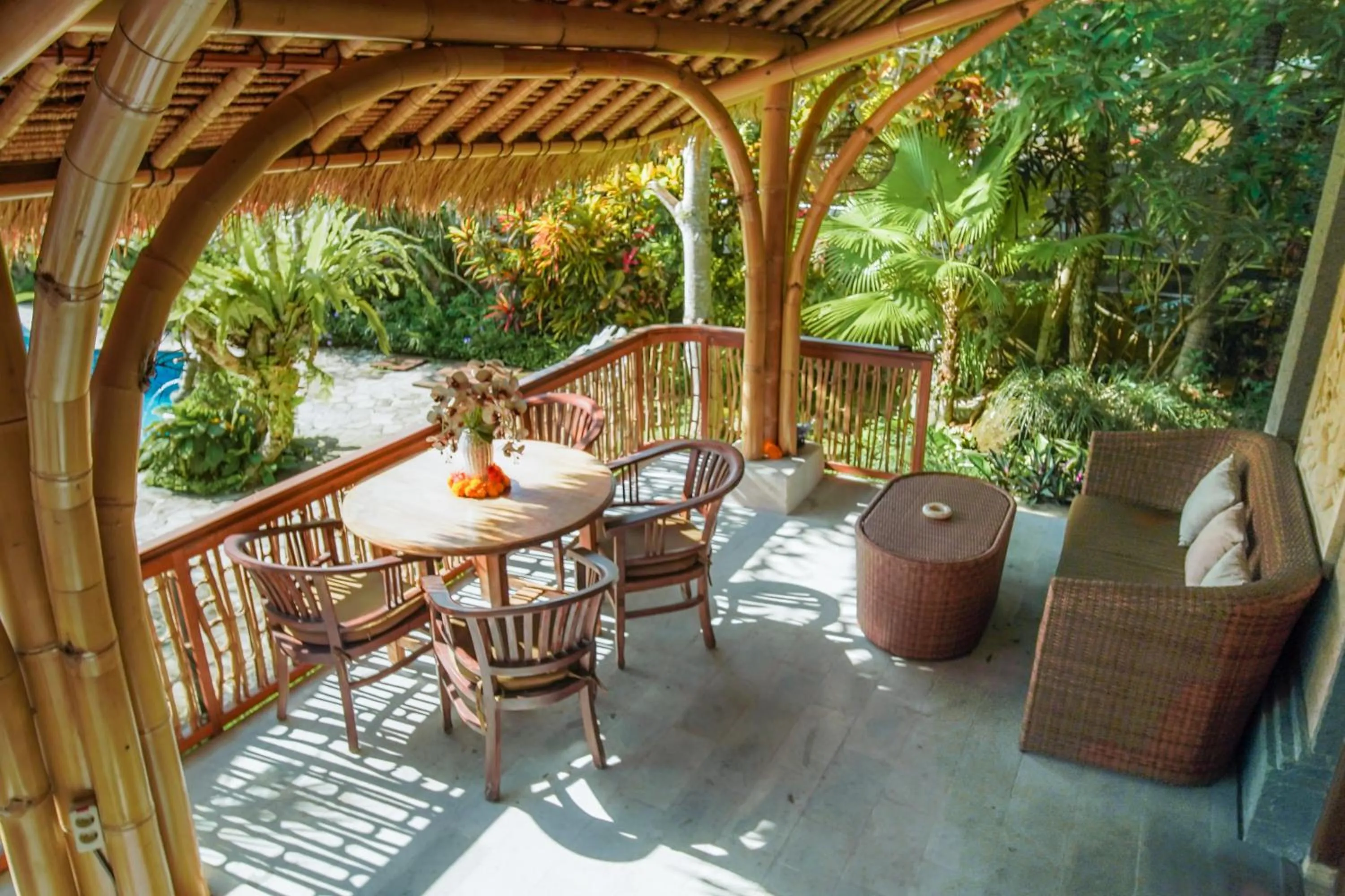 Property building in Villa Sujati