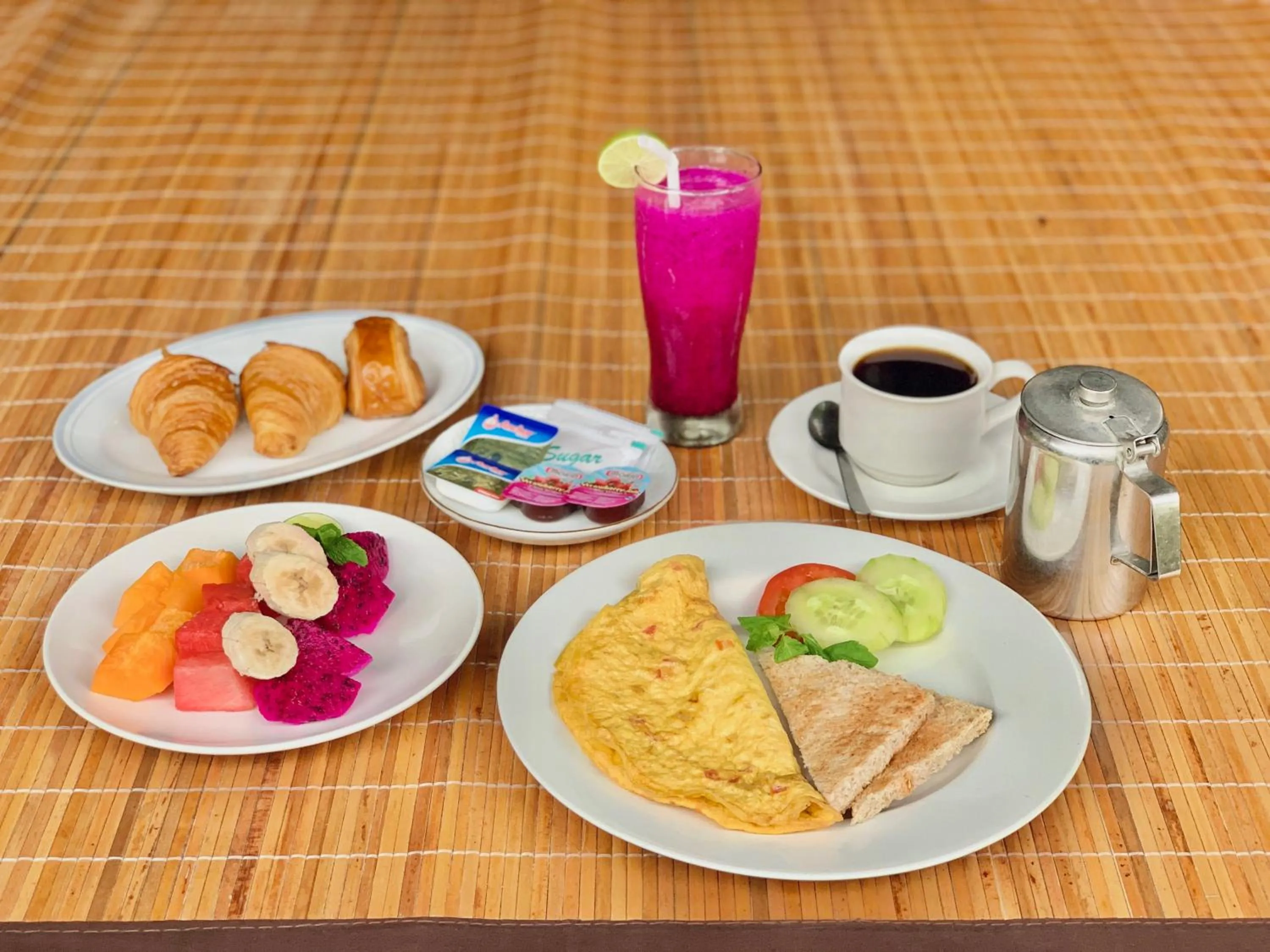 Breakfast in Villa Sujati