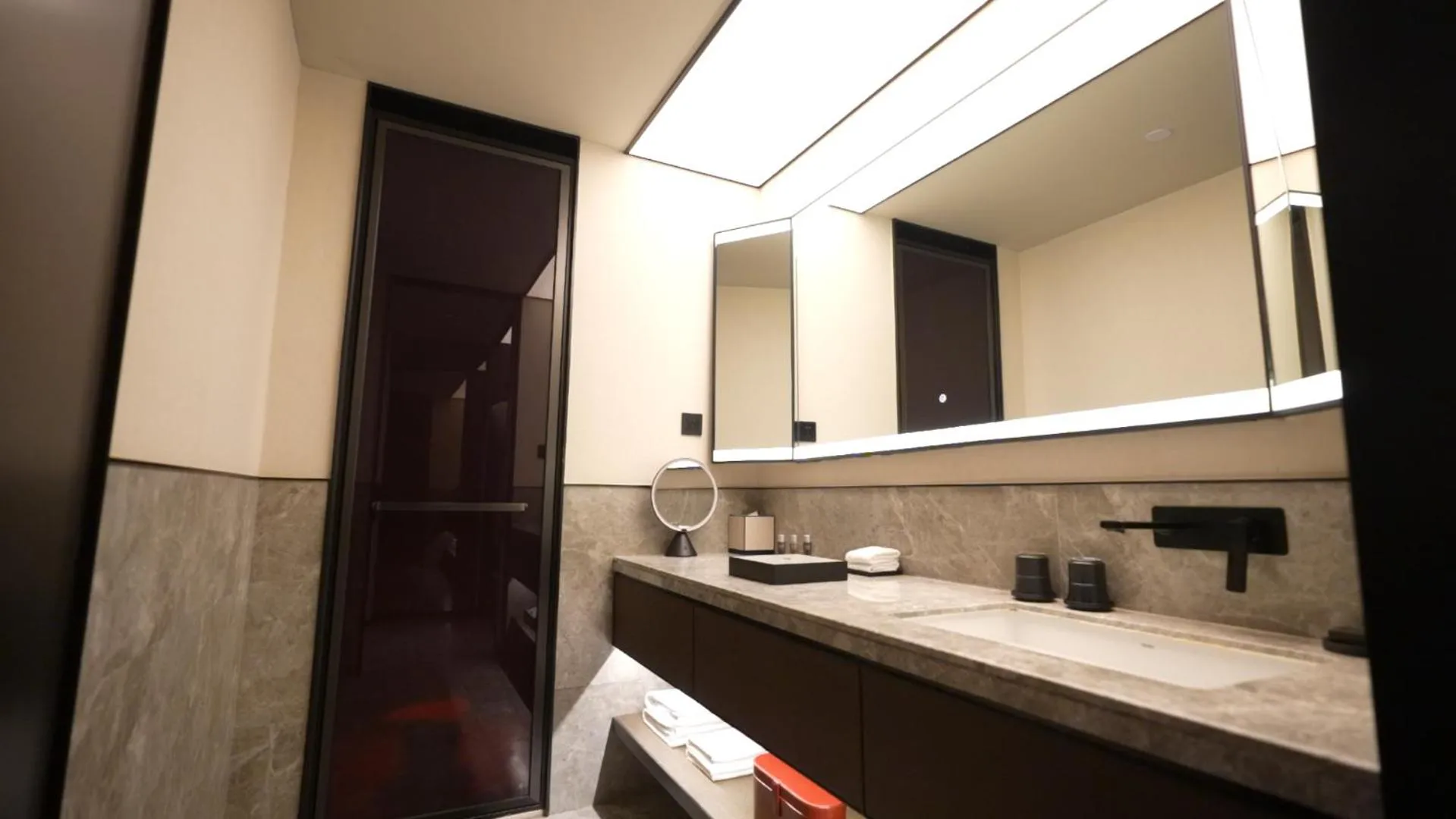 Bathroom in JOYA Chengdu Taikoo Li IFS
