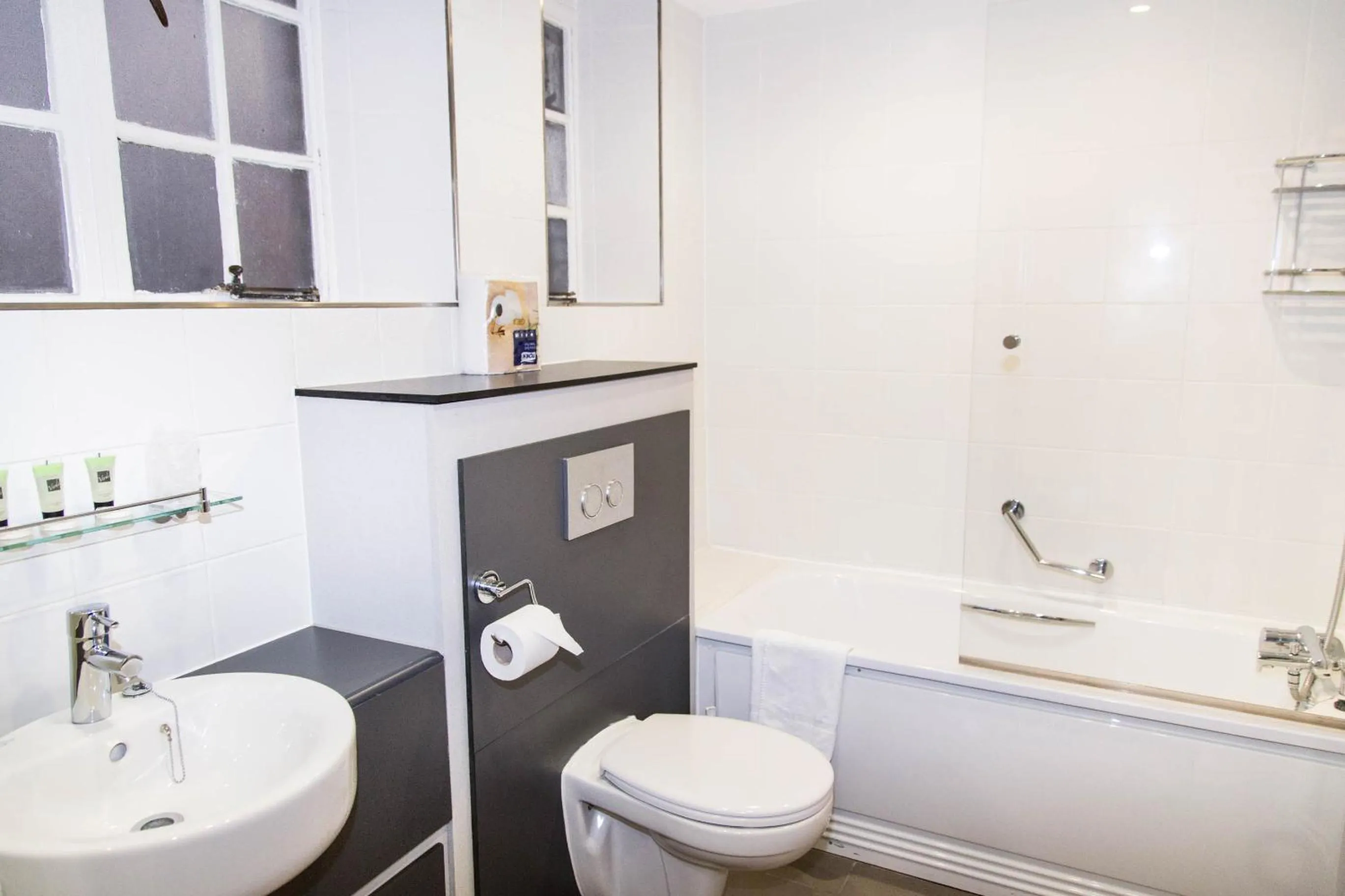 Toilet in Goodenough College – University Residence