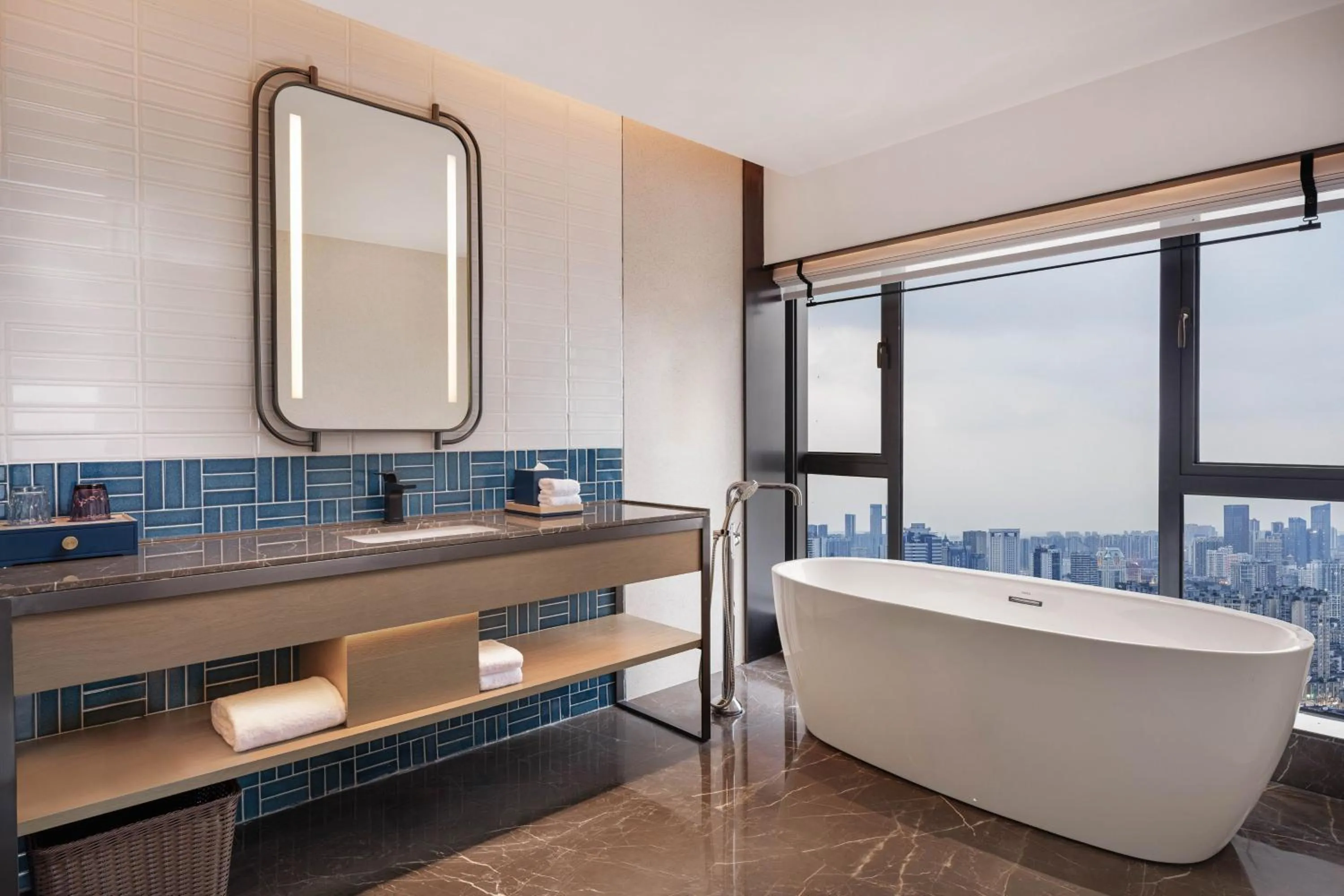 Bathroom in Four Points by Sheraton Chengdu, Chunxi Road