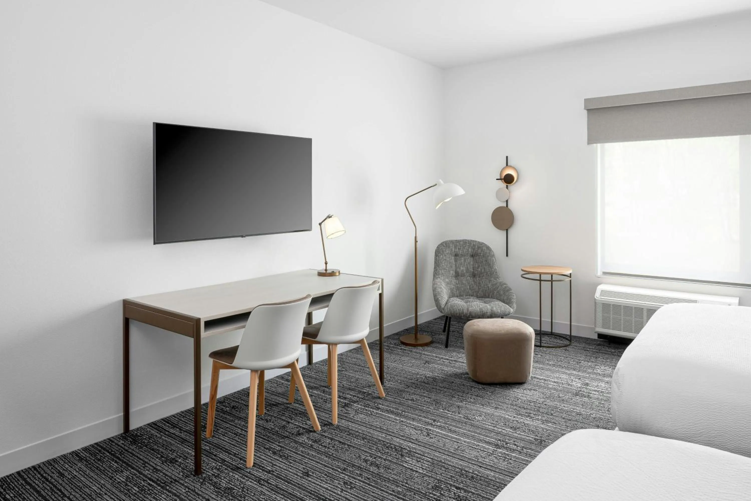 Bedroom, Bed in TownePlace Suites Pigeon Forge