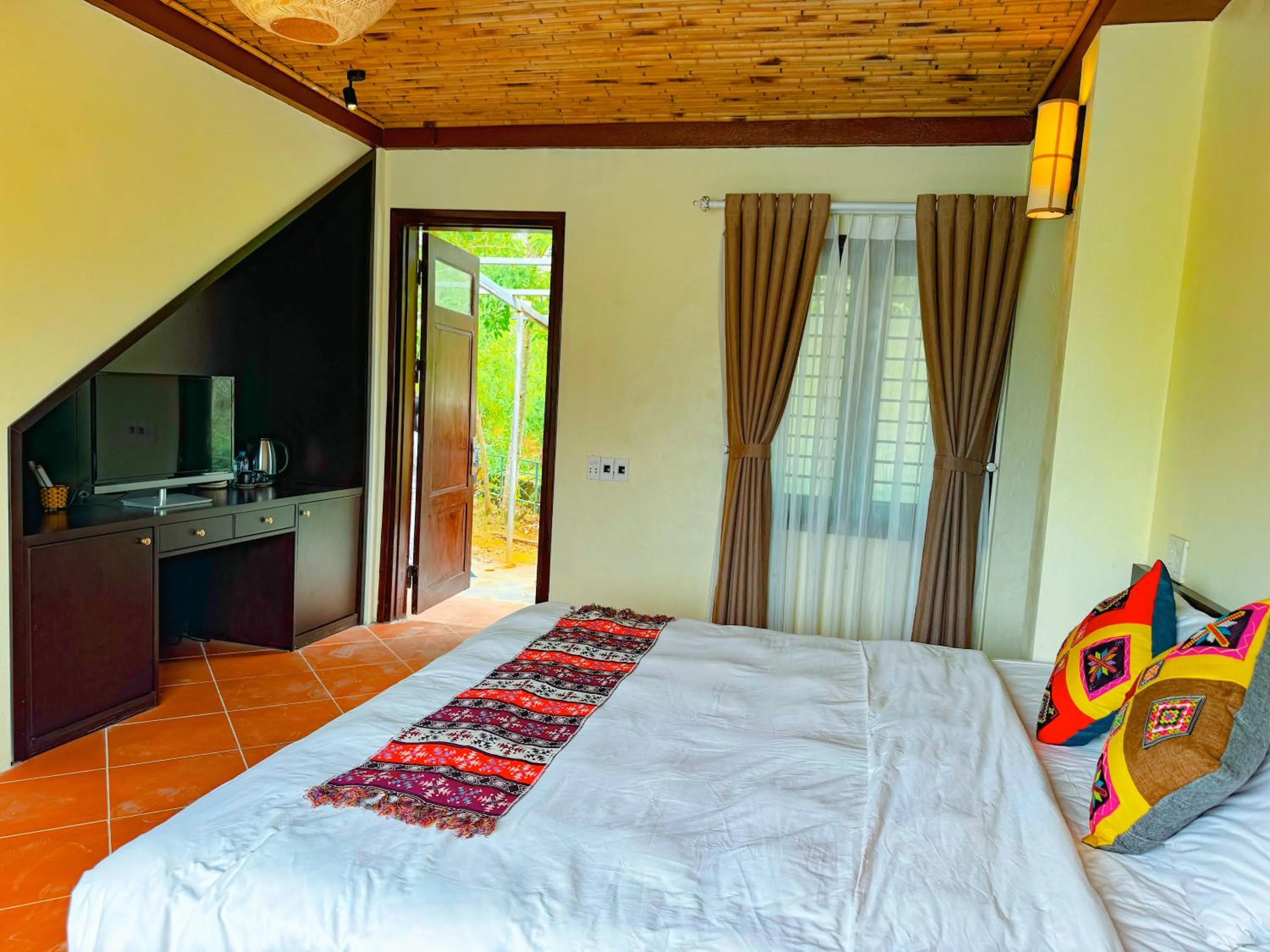 Bed in Mai Chau Villas