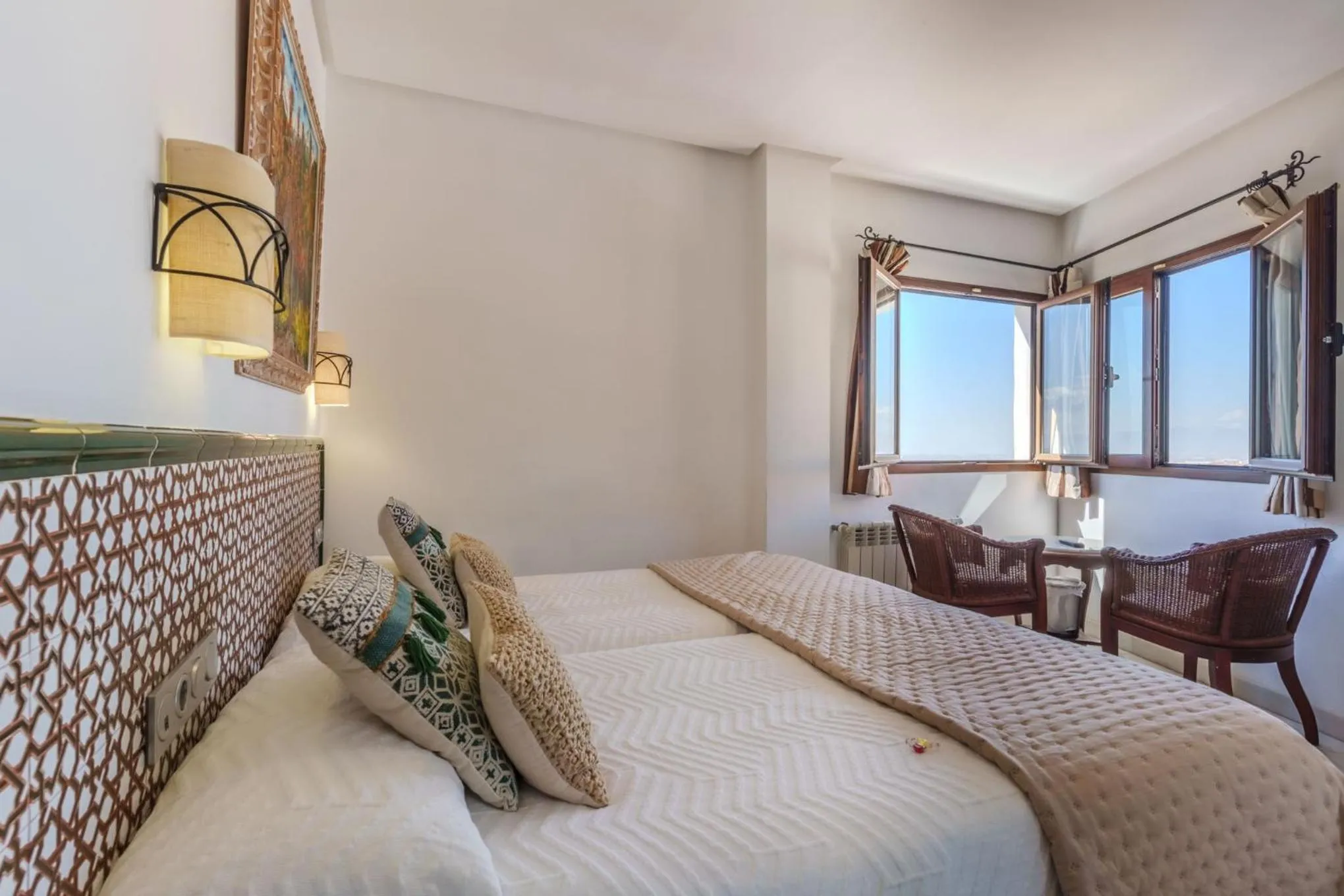 Photo of the whole room, Bed in Hotel Mirador Arabeluj