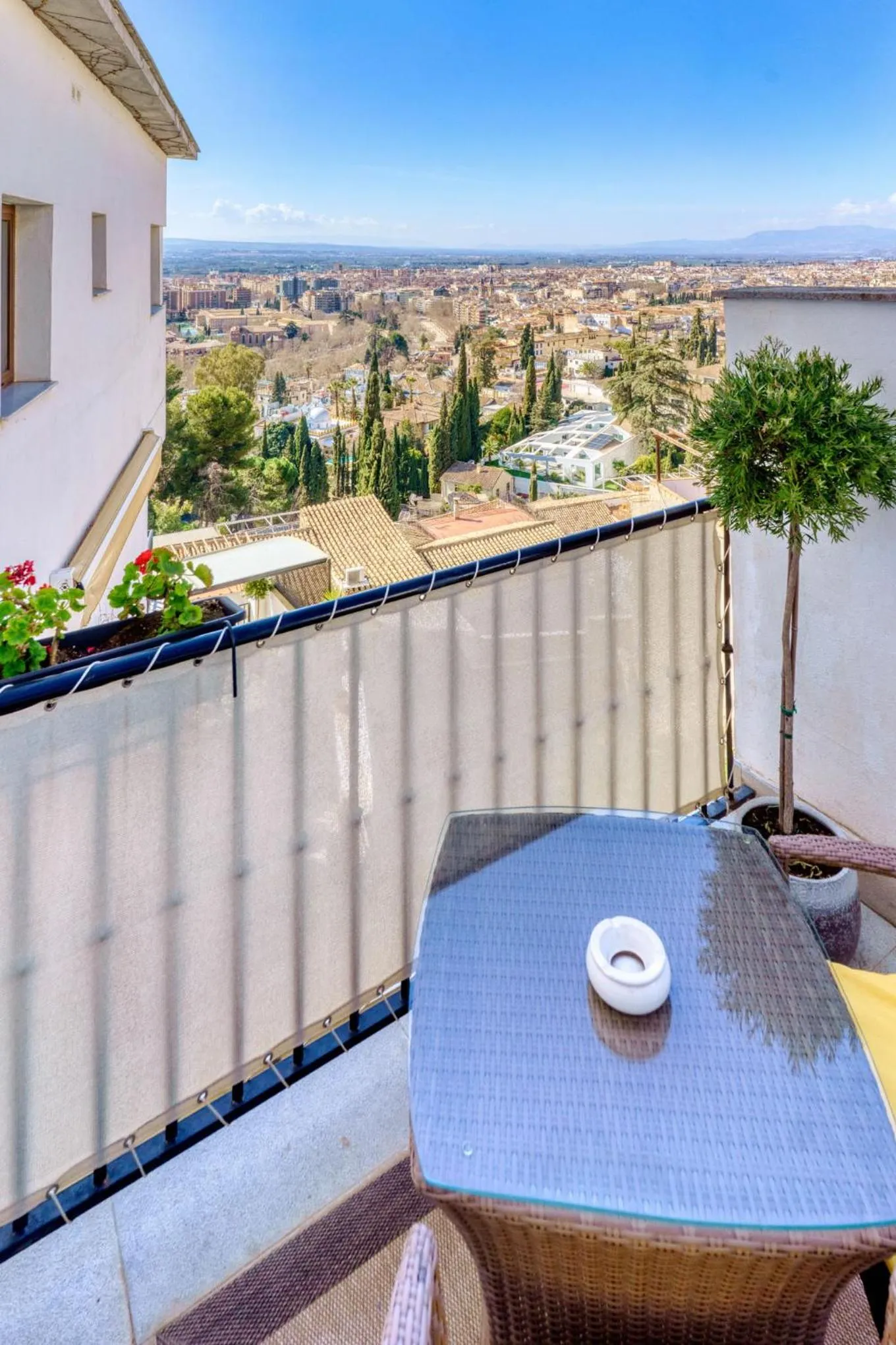 City view in Hotel Mirador Arabeluj