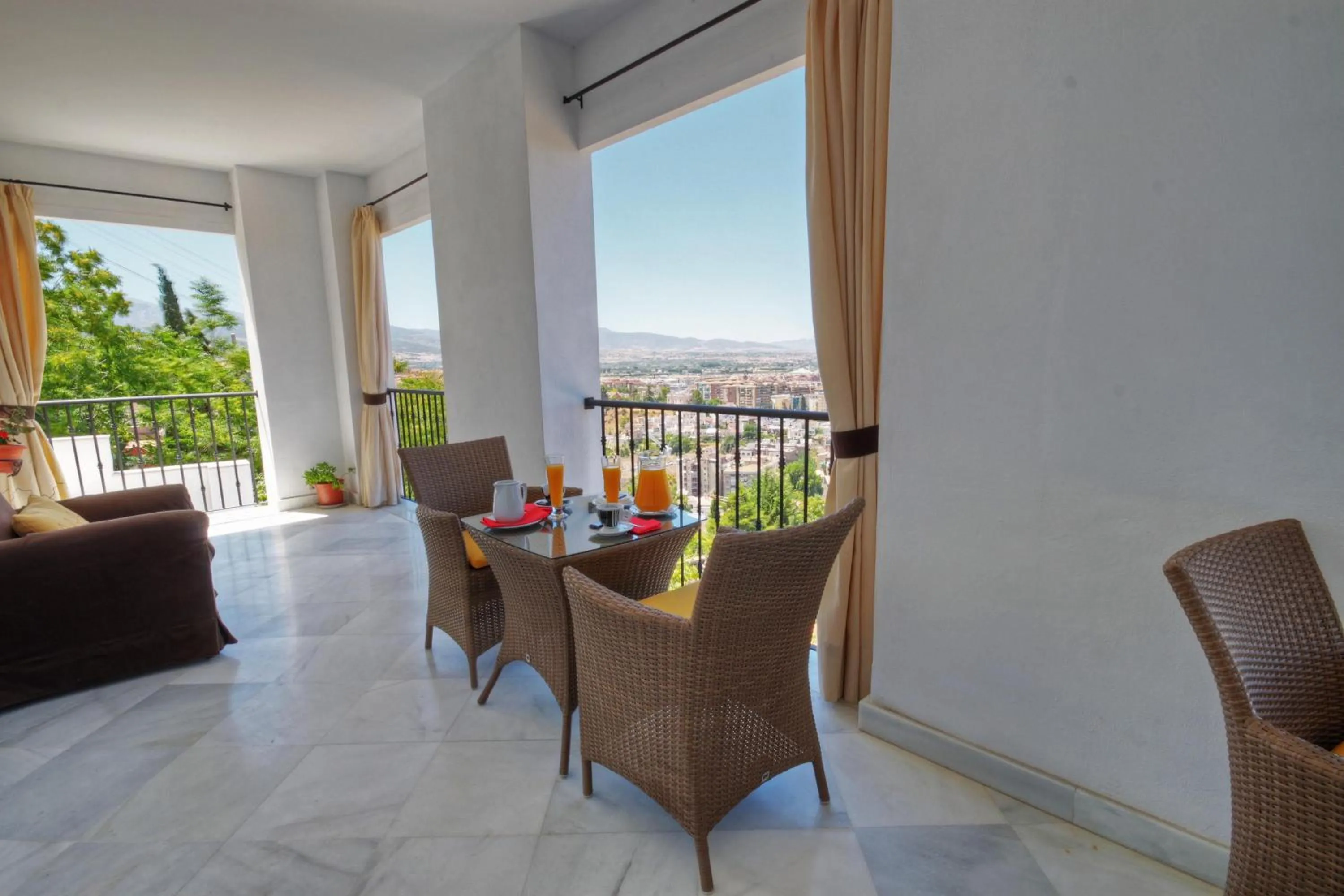 Balcony/Terrace in Hotel Mirador Arabeluj