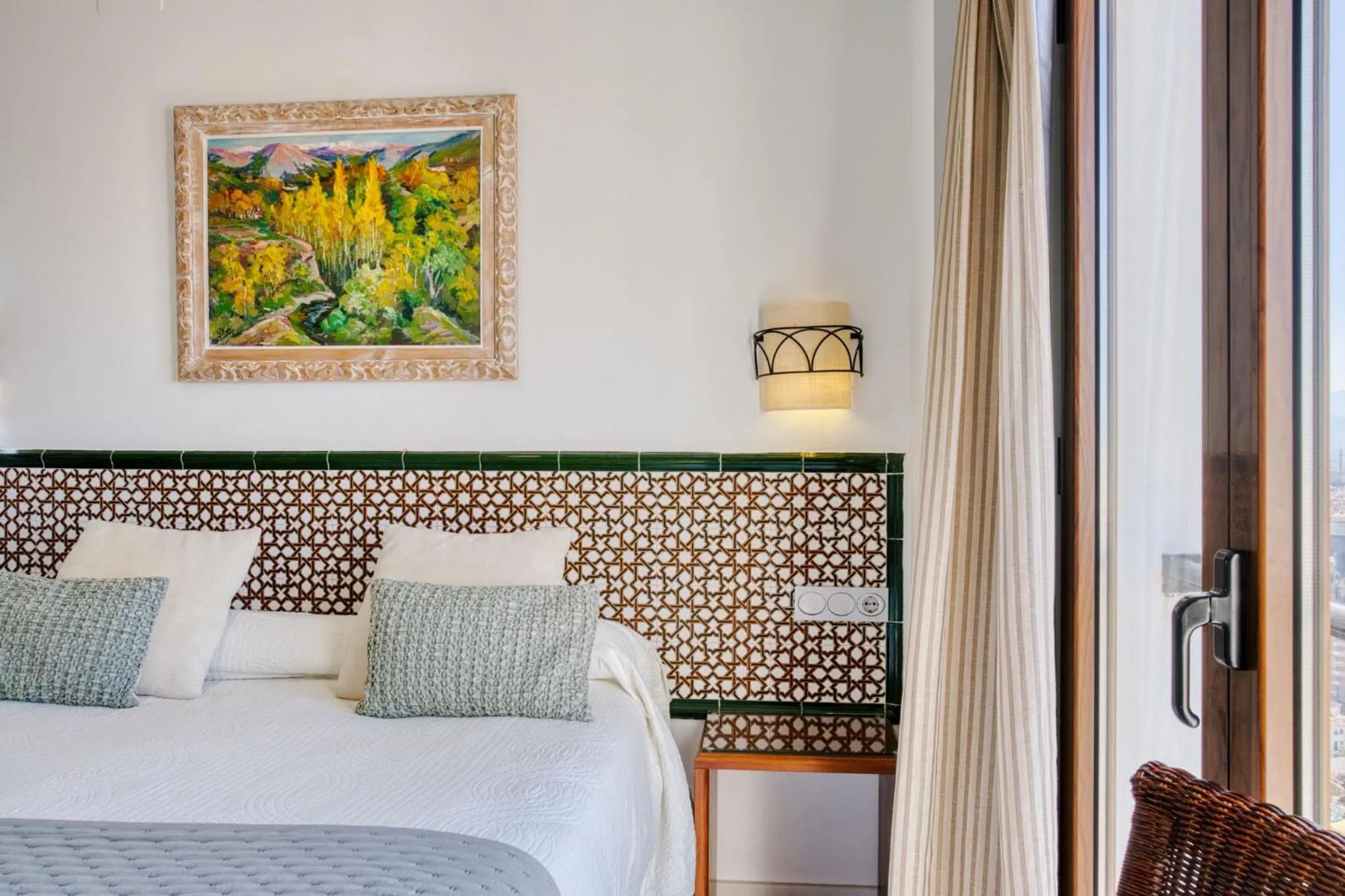 Decorative detail, Bed in Hotel Mirador Arabeluj