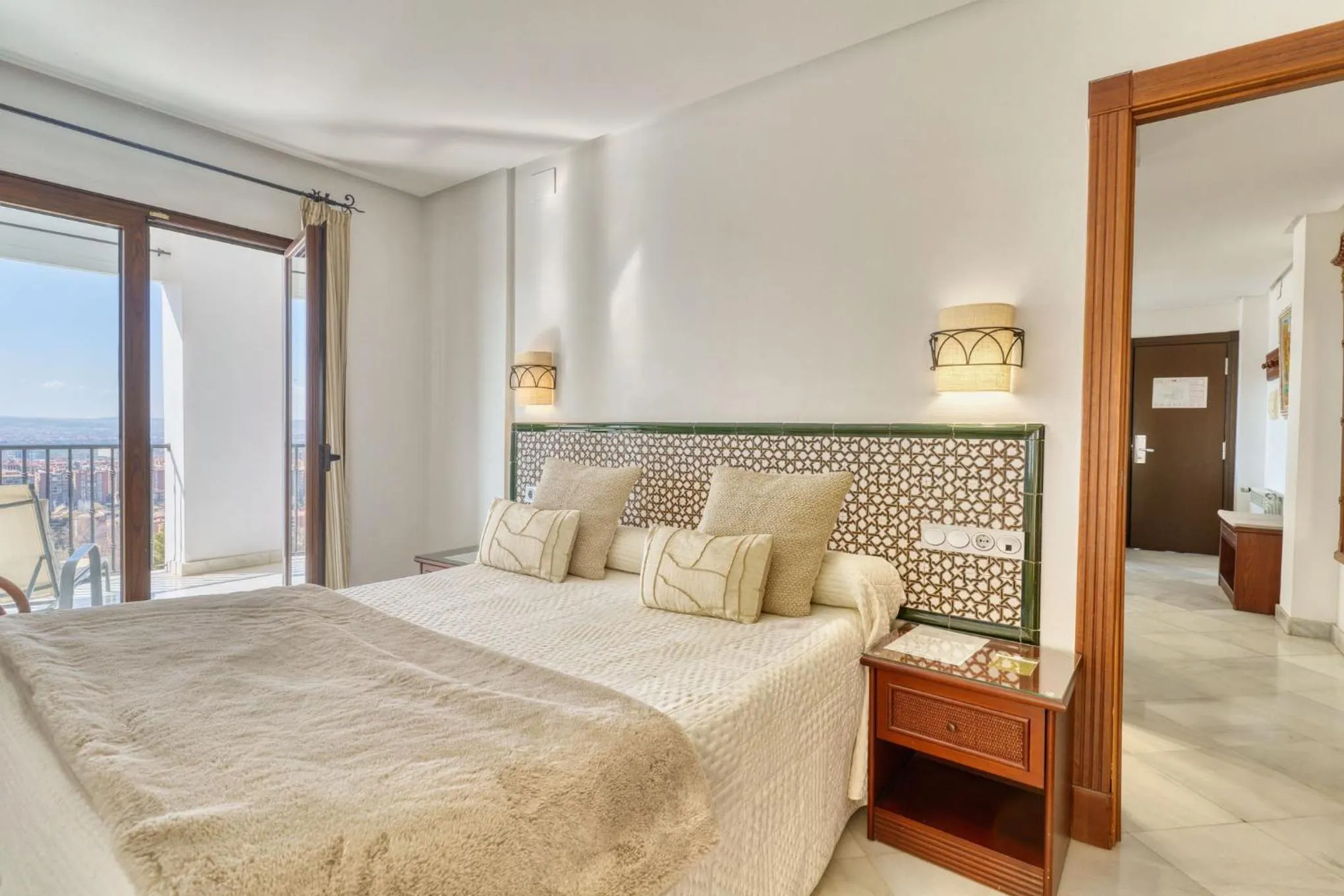 Bedroom, Bed in Hotel Mirador Arabeluj