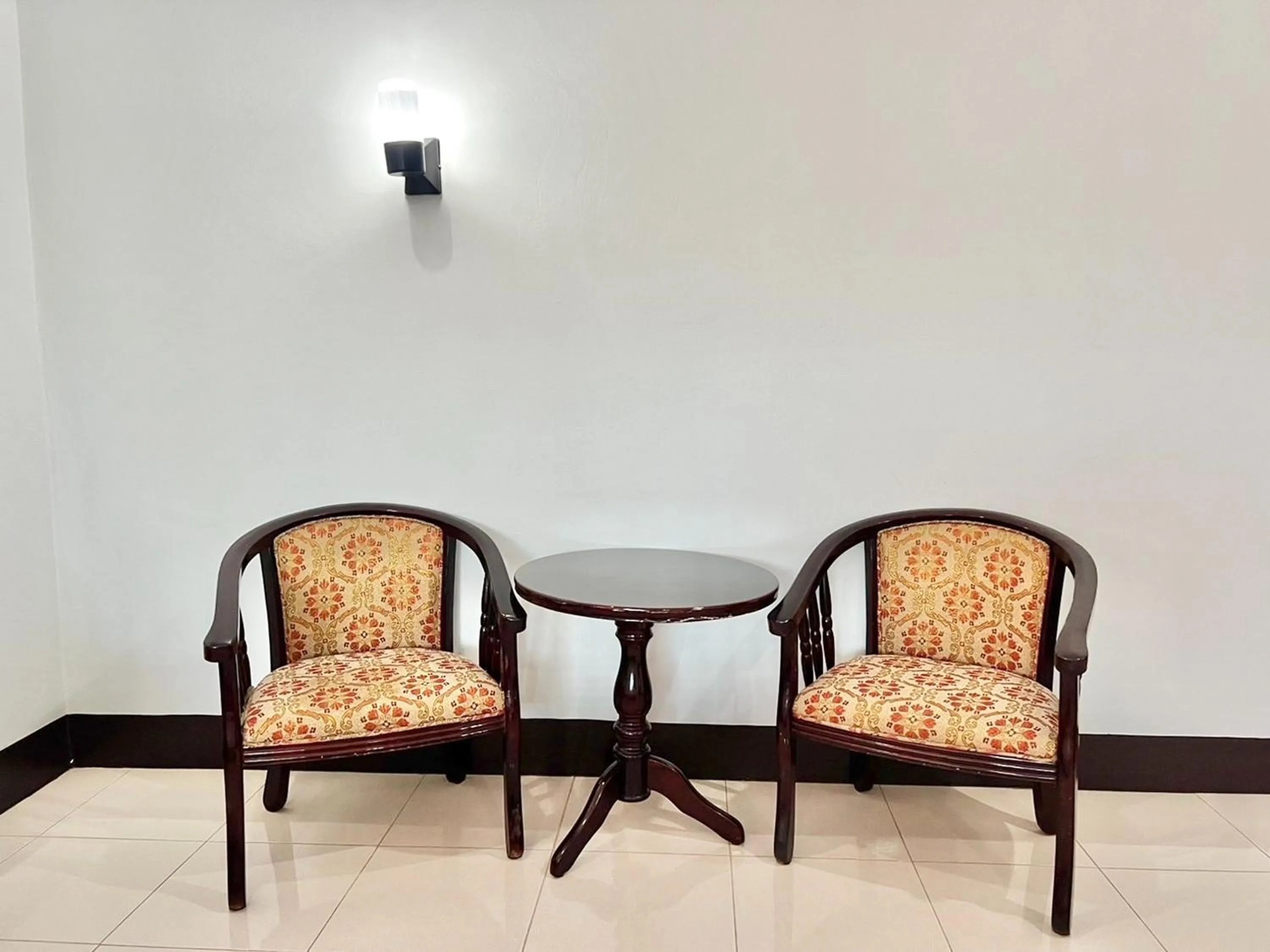 Seating area in Ban Ton Resort