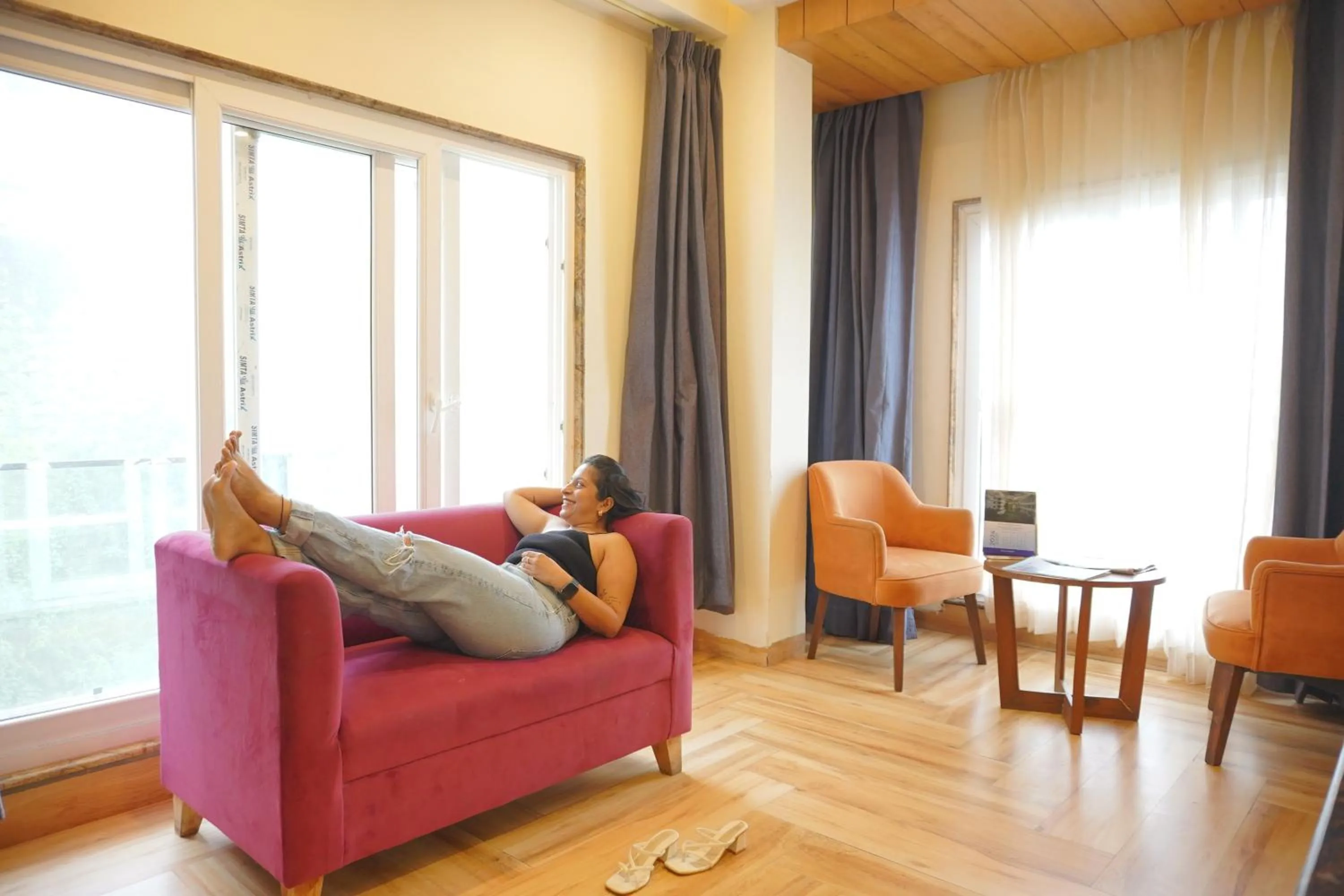 Luxury Inn by Stotrak Hotels