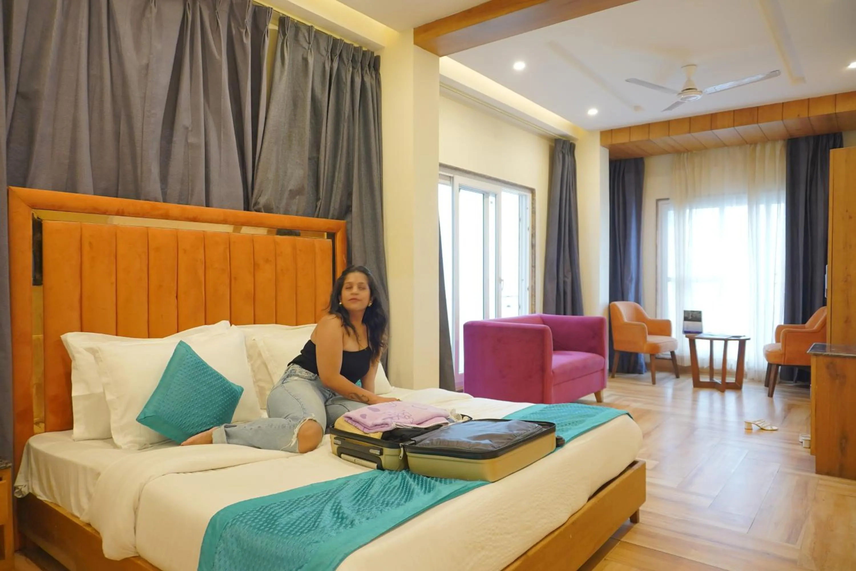 Bedroom, Bed in Luxury Inn by Stotrak Hotels
