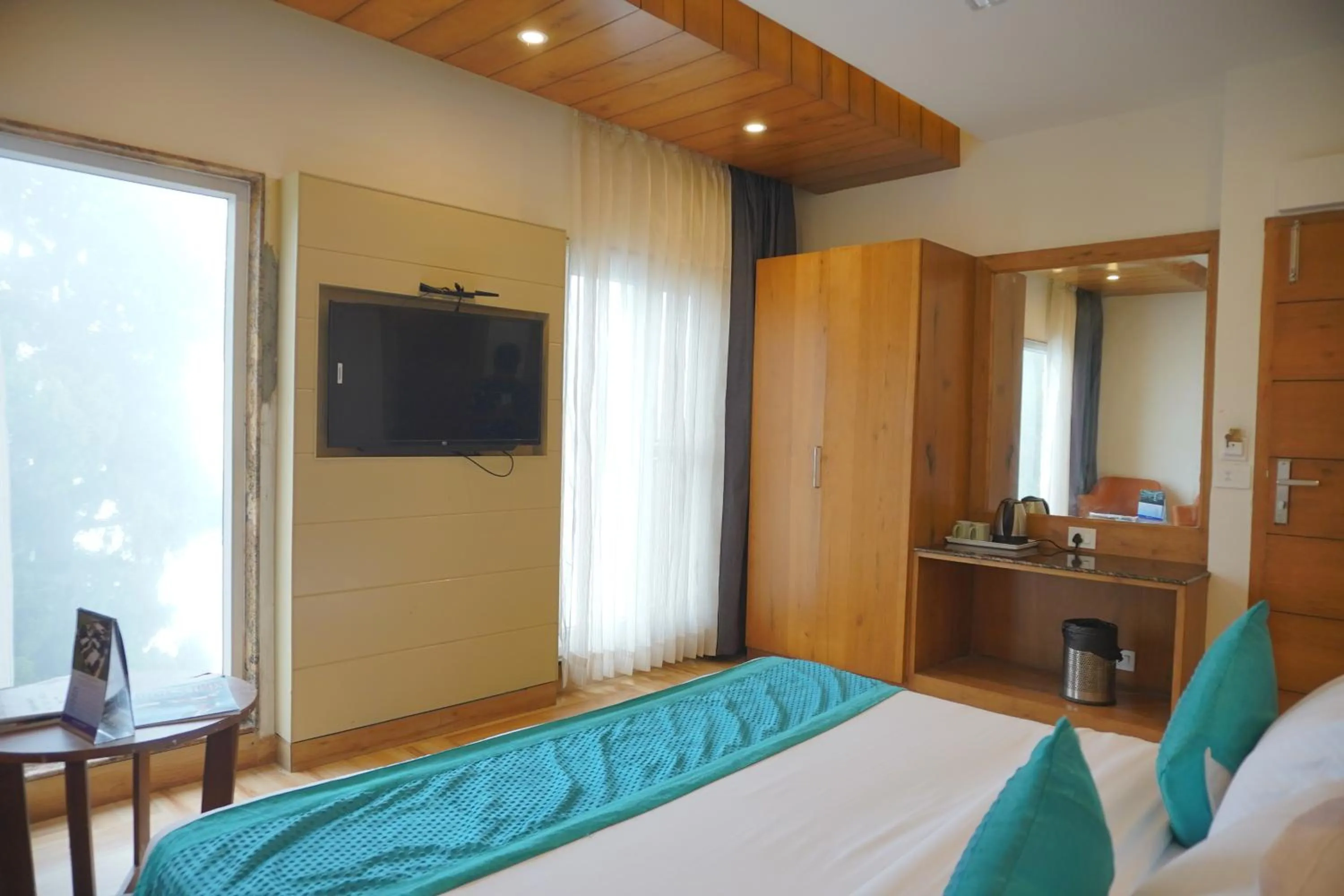 Bedroom, Bed in Luxury Inn by Stotrak Hotels