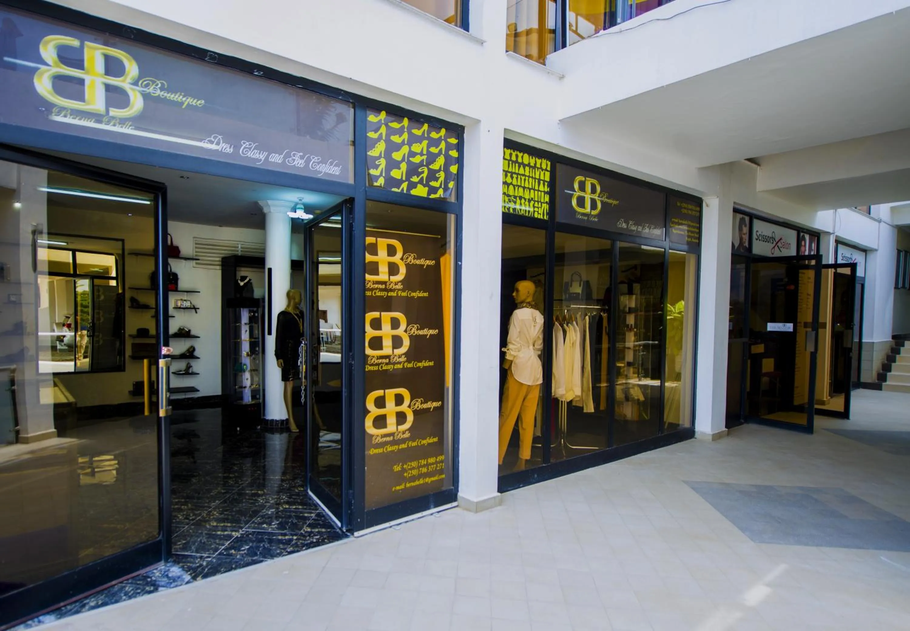Facade/entrance in The Manor Hotel