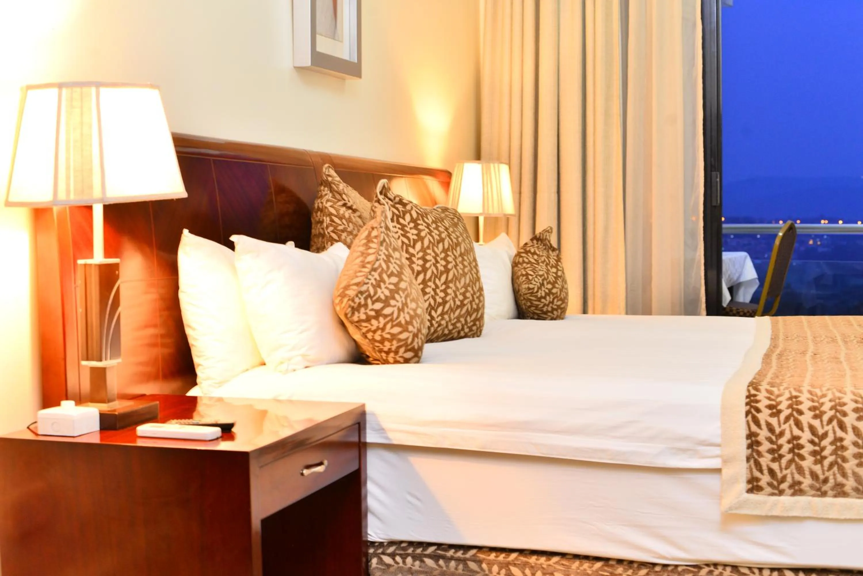 Shower in The Manor Hotel