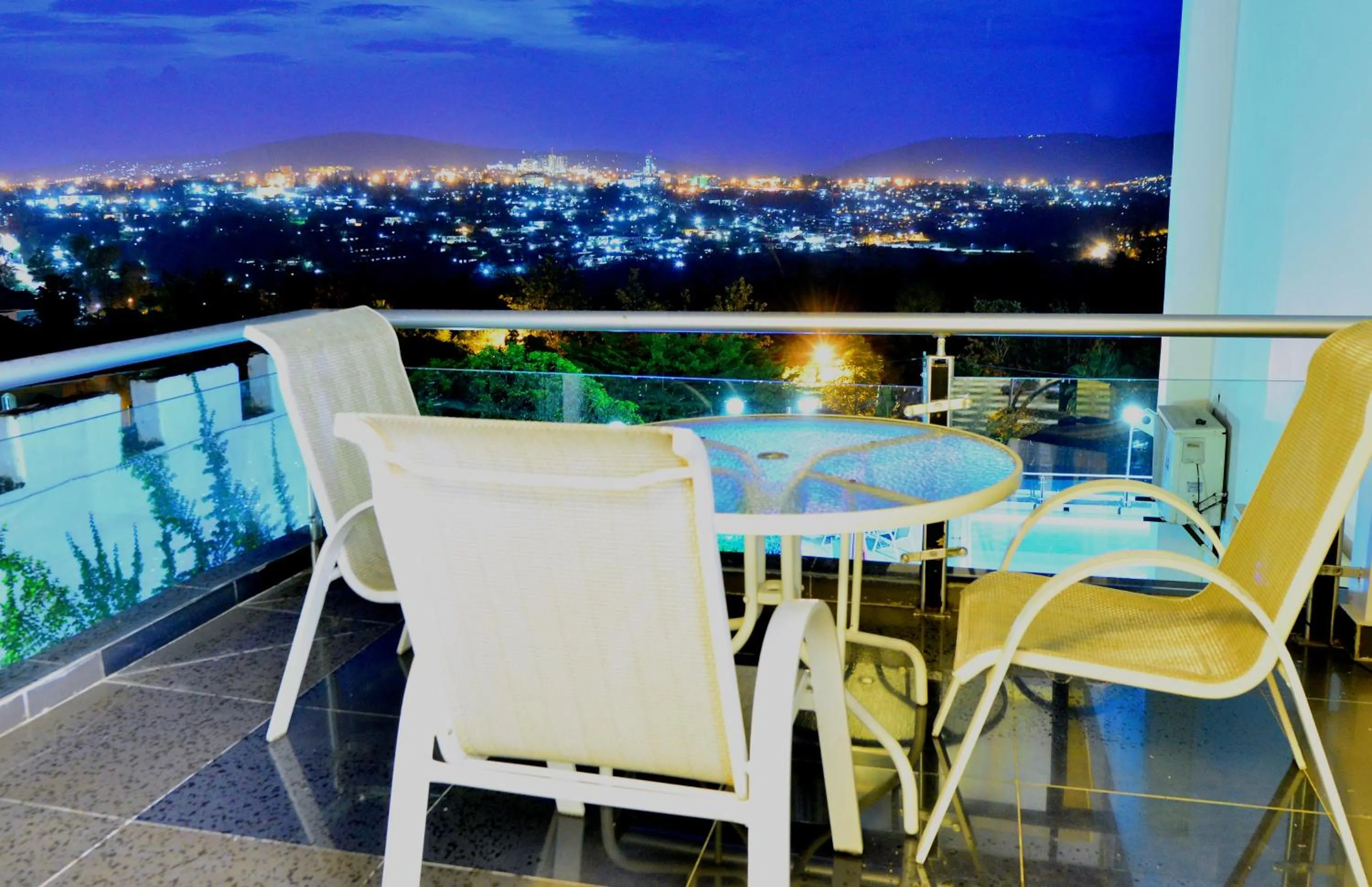 Balcony/Terrace in The Manor Hotel