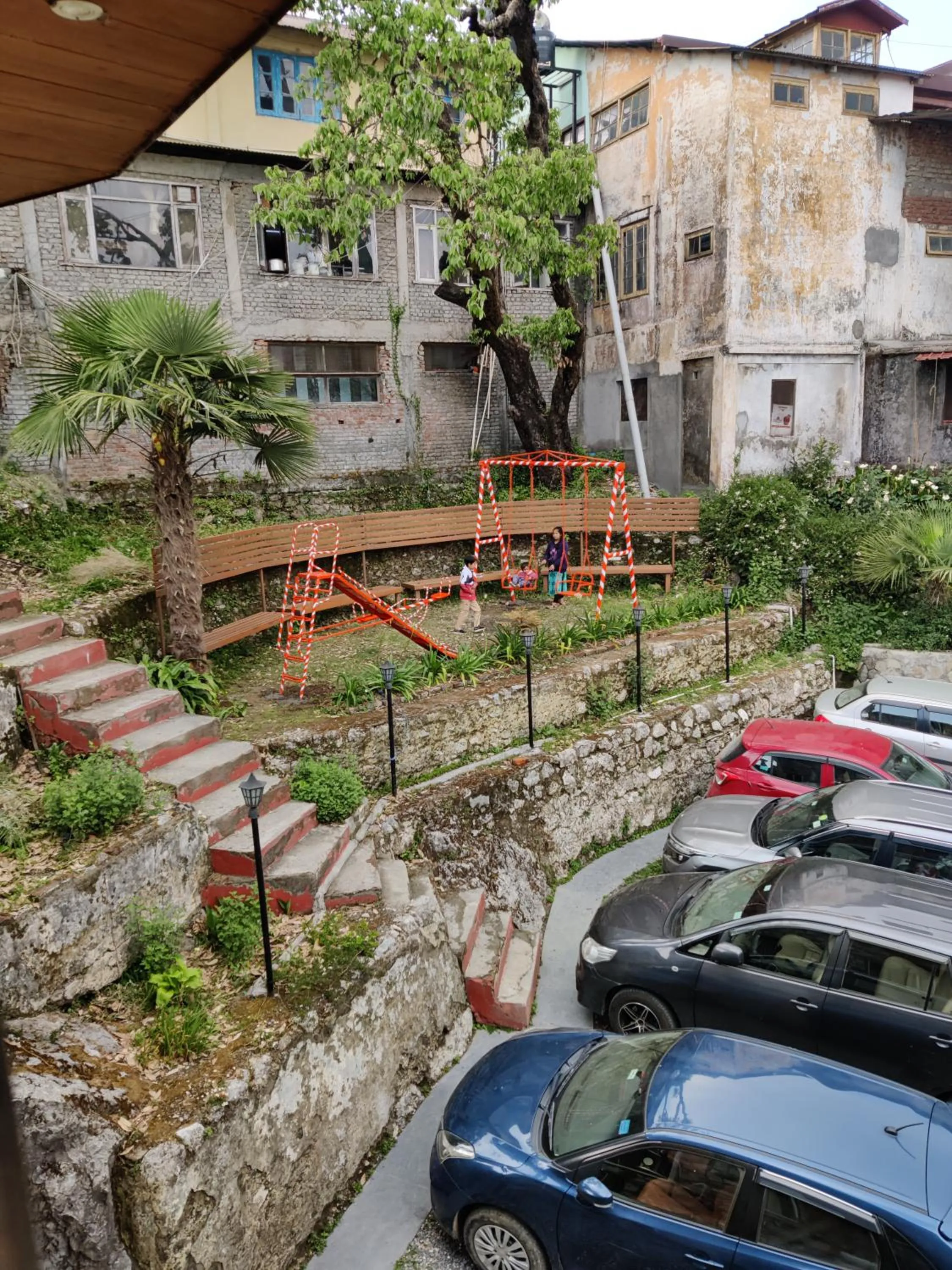 Garden in The Kenilworth Mussoorie by Stotrak On Mall Road with On-site Parking