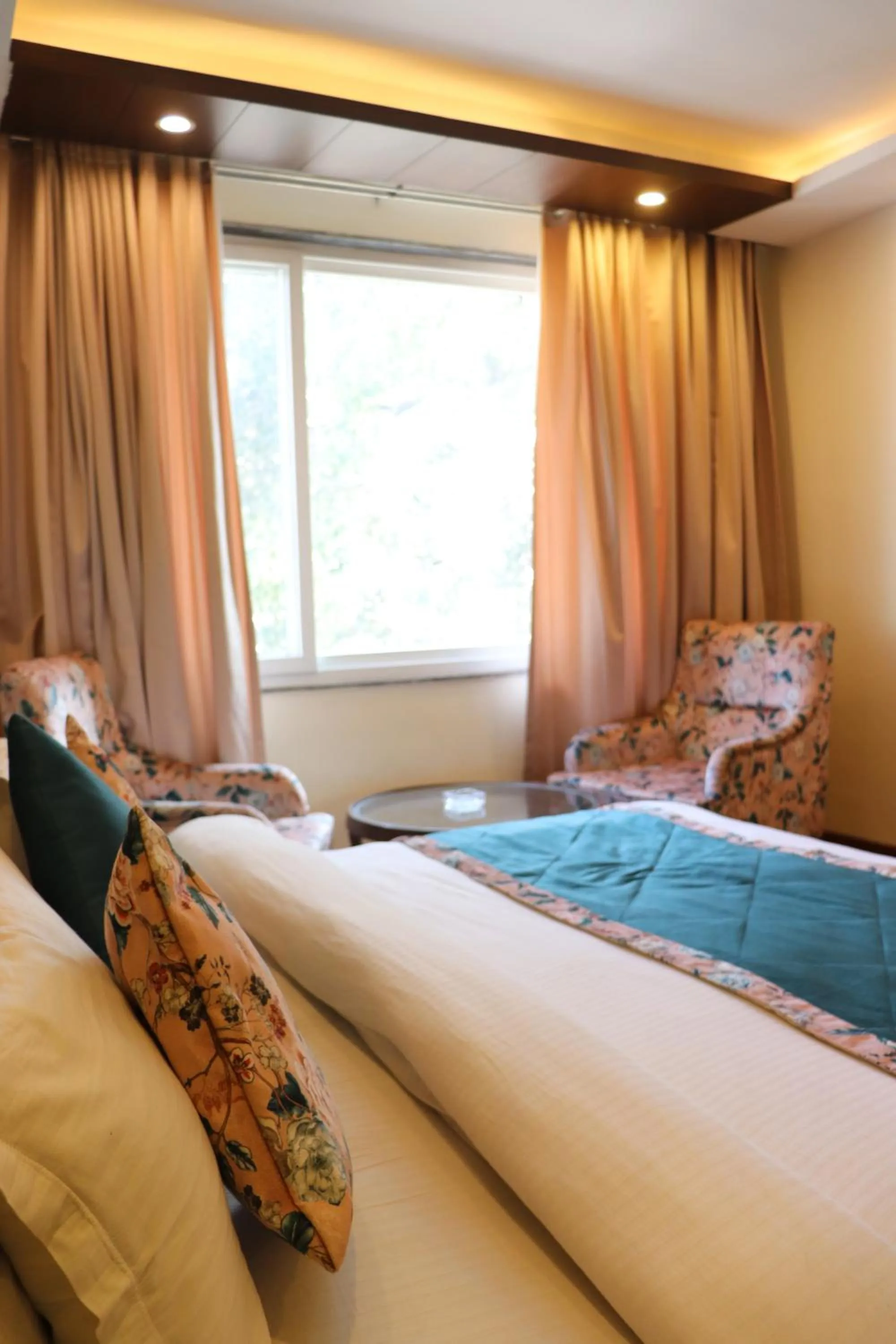 Bed in The Kenilworth Mussoorie by Stotrak On Mall Road with On-site Parking
