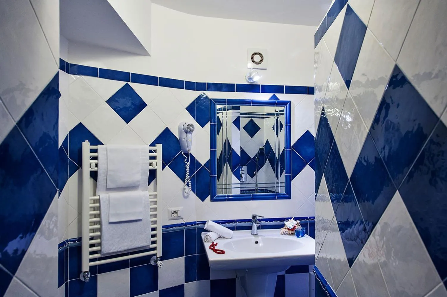 Bathroom in Hotel Il Gabbiano