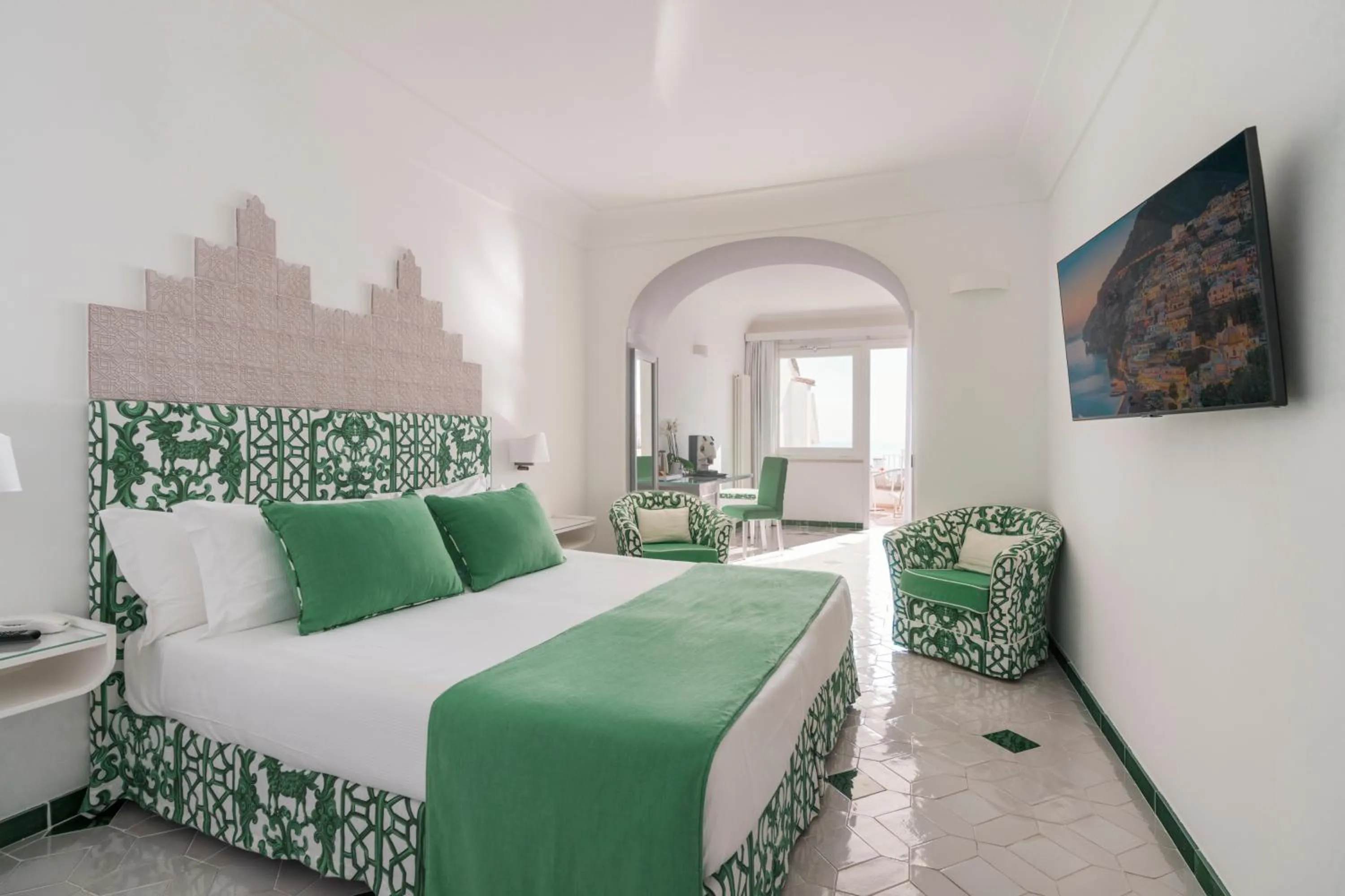 Bed in Hotel Il Gabbiano