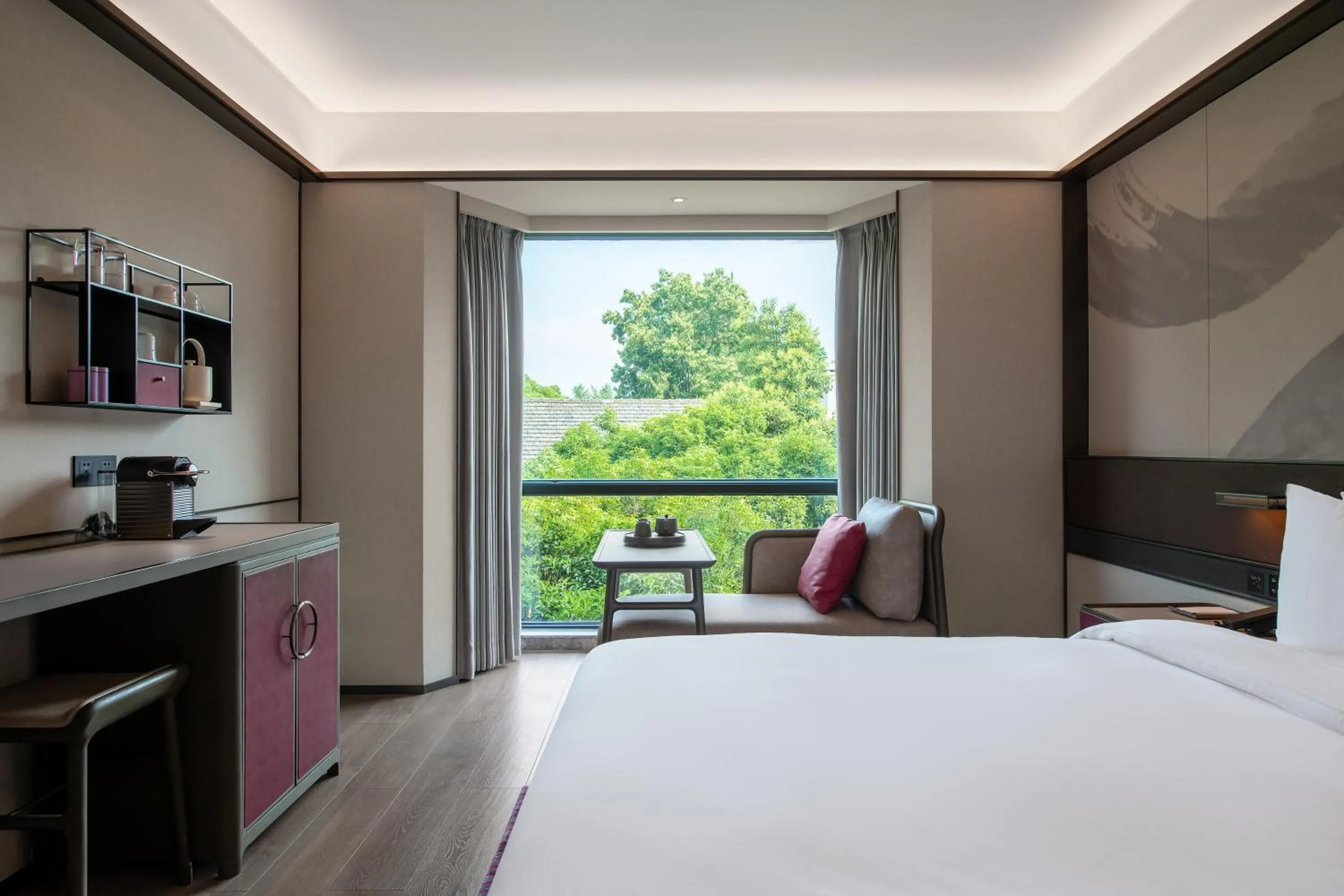 Bedroom, Bed in JOYA Hotel Shanghai Jiading