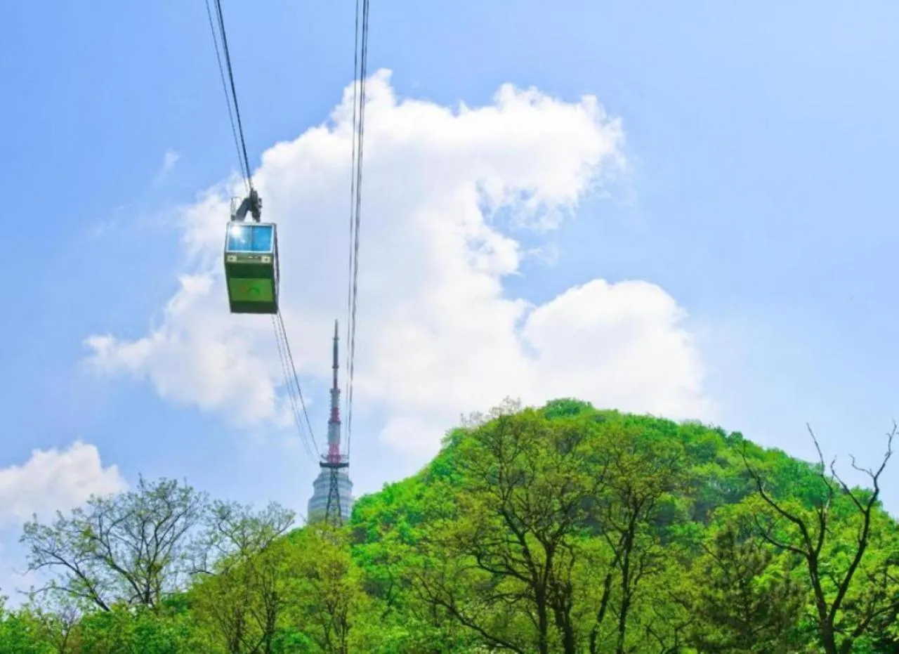 Nearby landmark in Alma Hotel