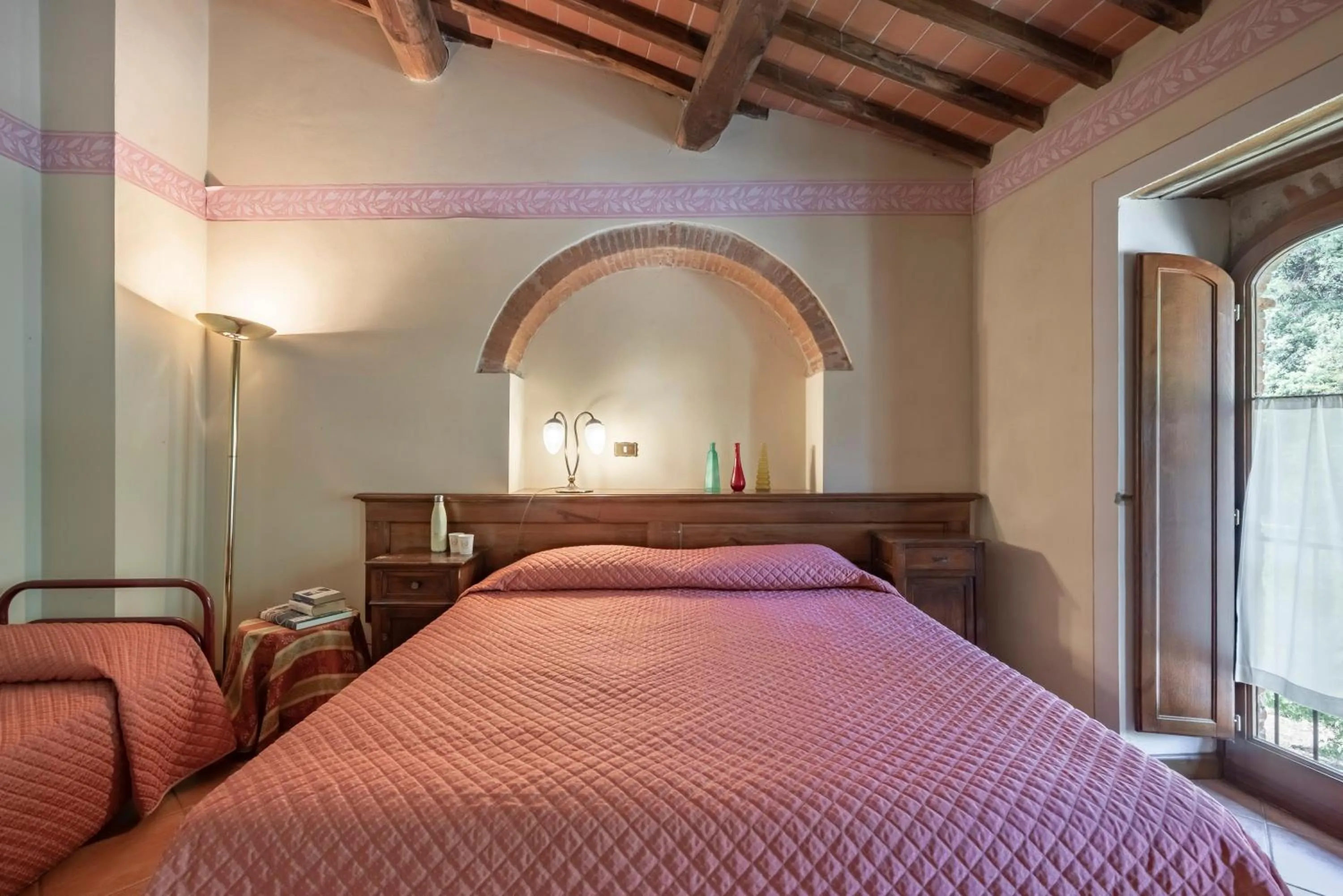 Decorative detail, Bed in Villaggio Albergo San Lorenzo e Santa Caterina