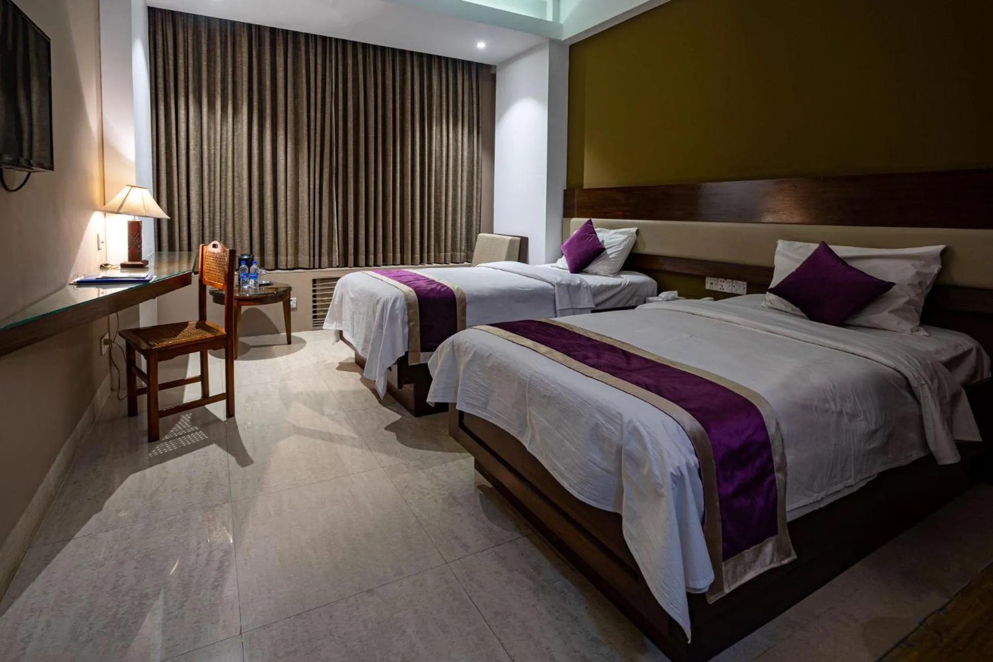 TV and multimedia, Bed in Hotel Ashrafee