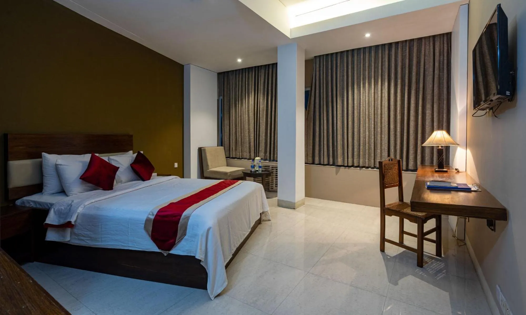 TV and multimedia, Bed in Hotel Ashrafee