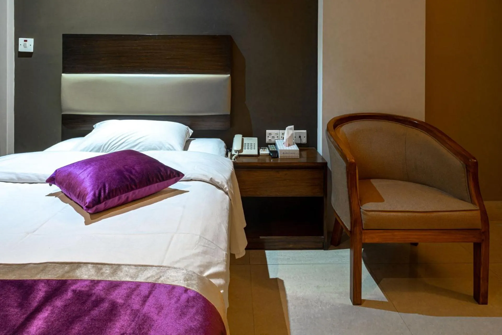 Bed in Hotel Ashrafee