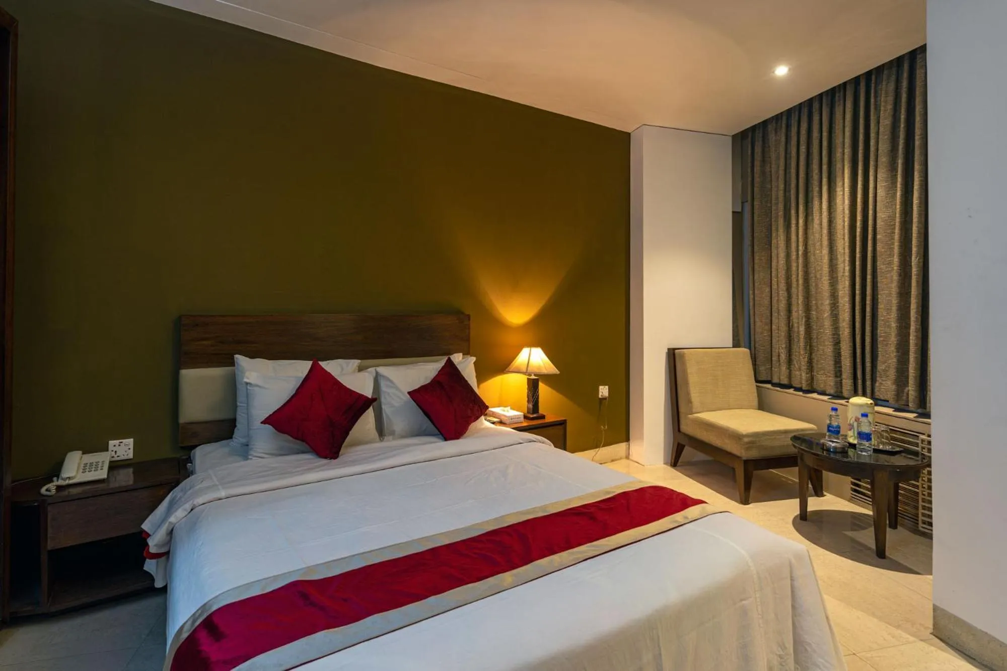 Bed in Hotel Ashrafee