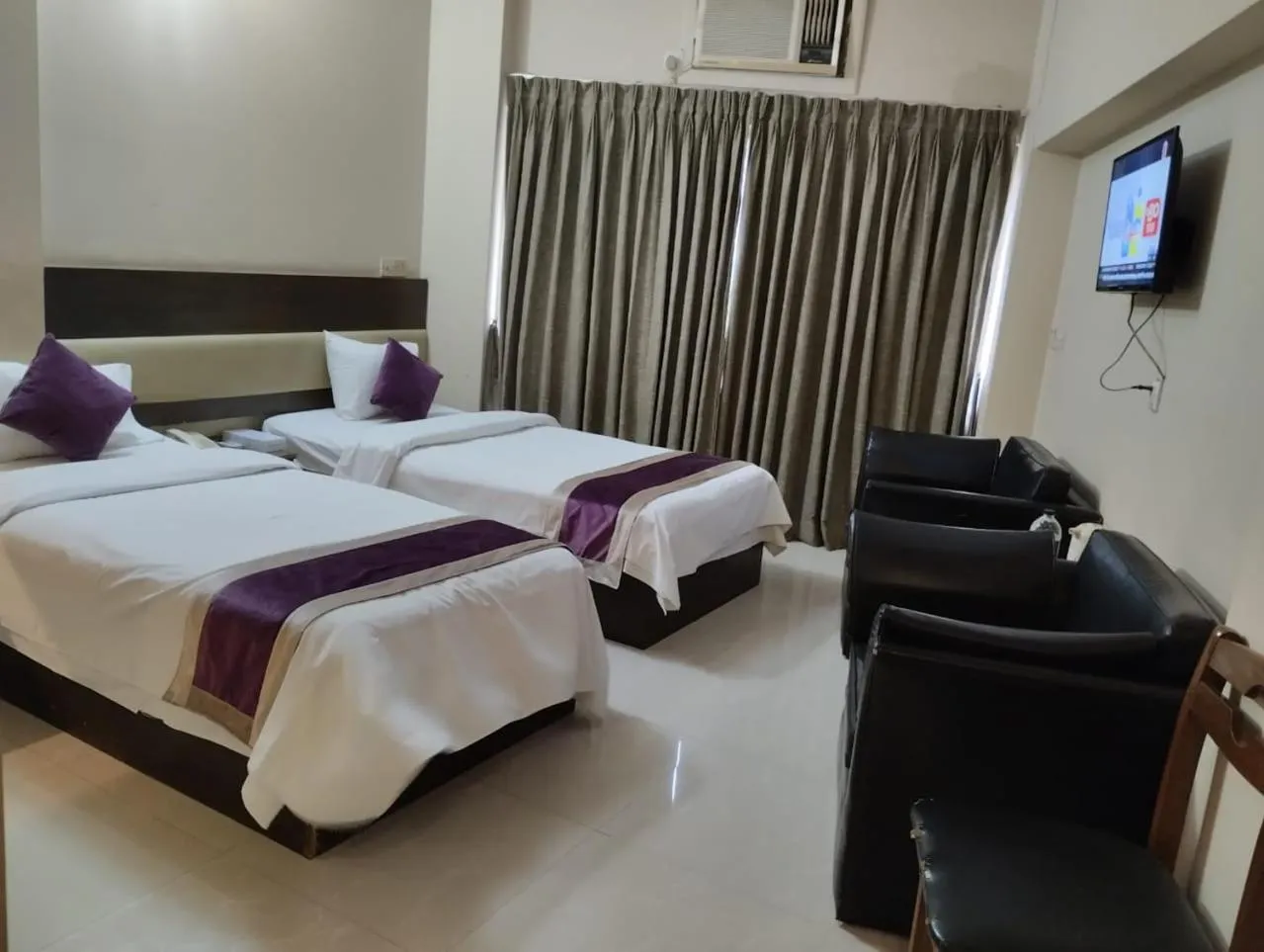 TV and multimedia, Bed in Hotel Ashrafee