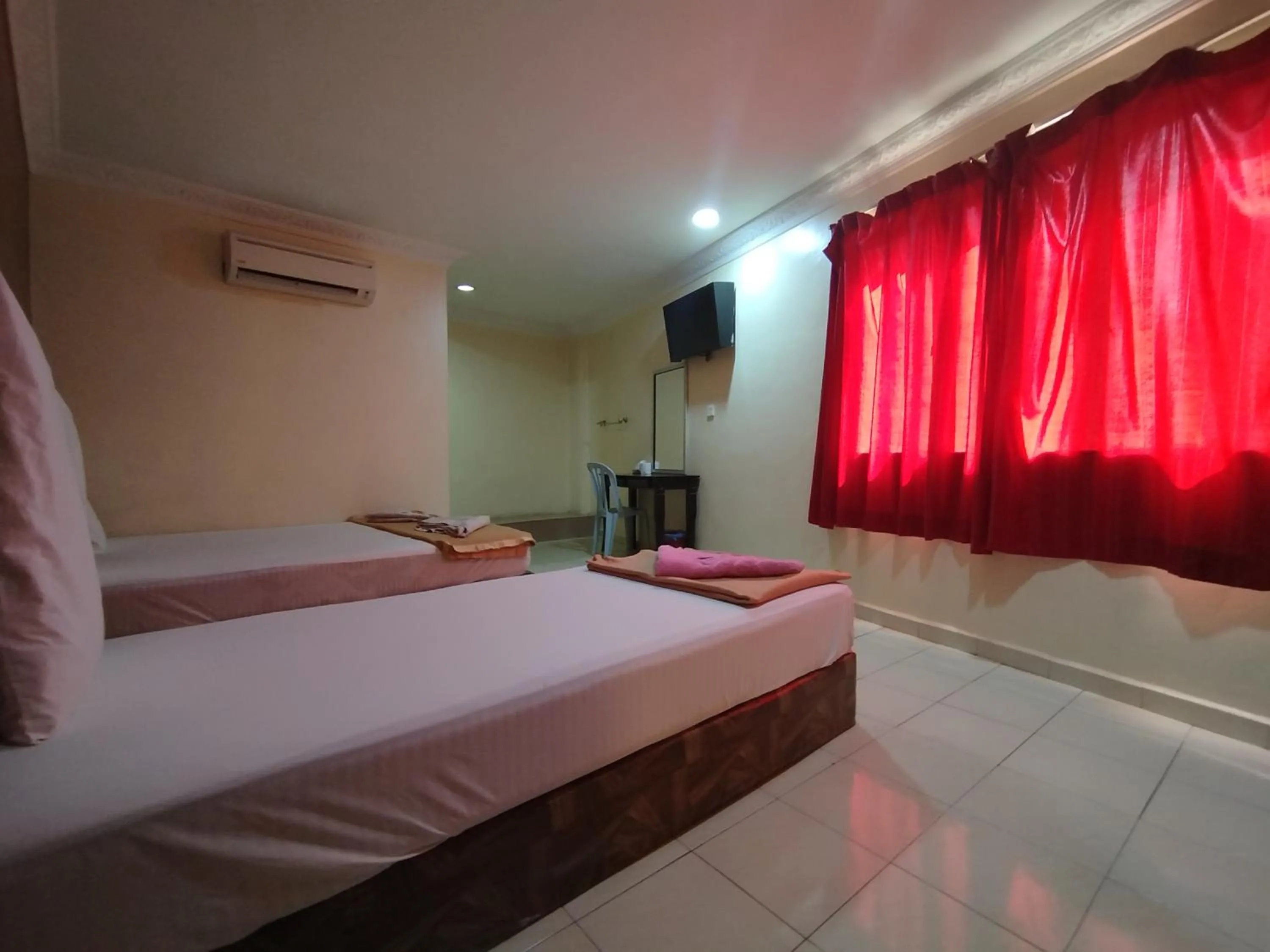 Bedroom, Bed in Sentosa Villa Hotel