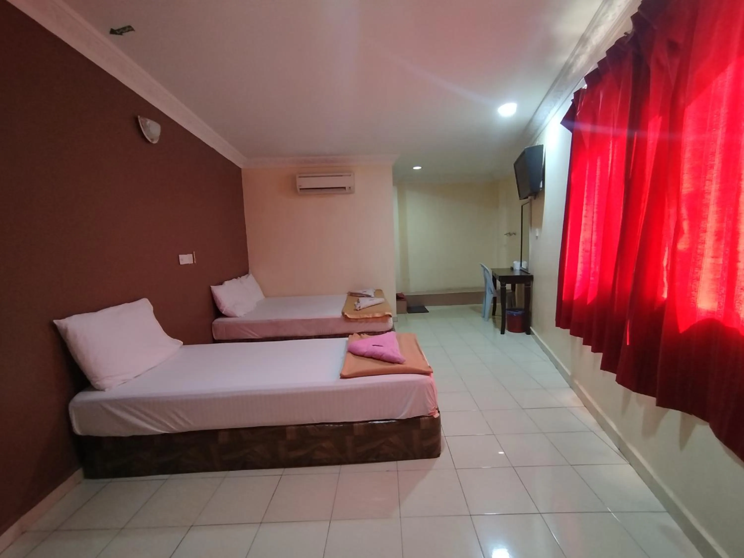 Bedroom, Bed in Sentosa Villa Hotel