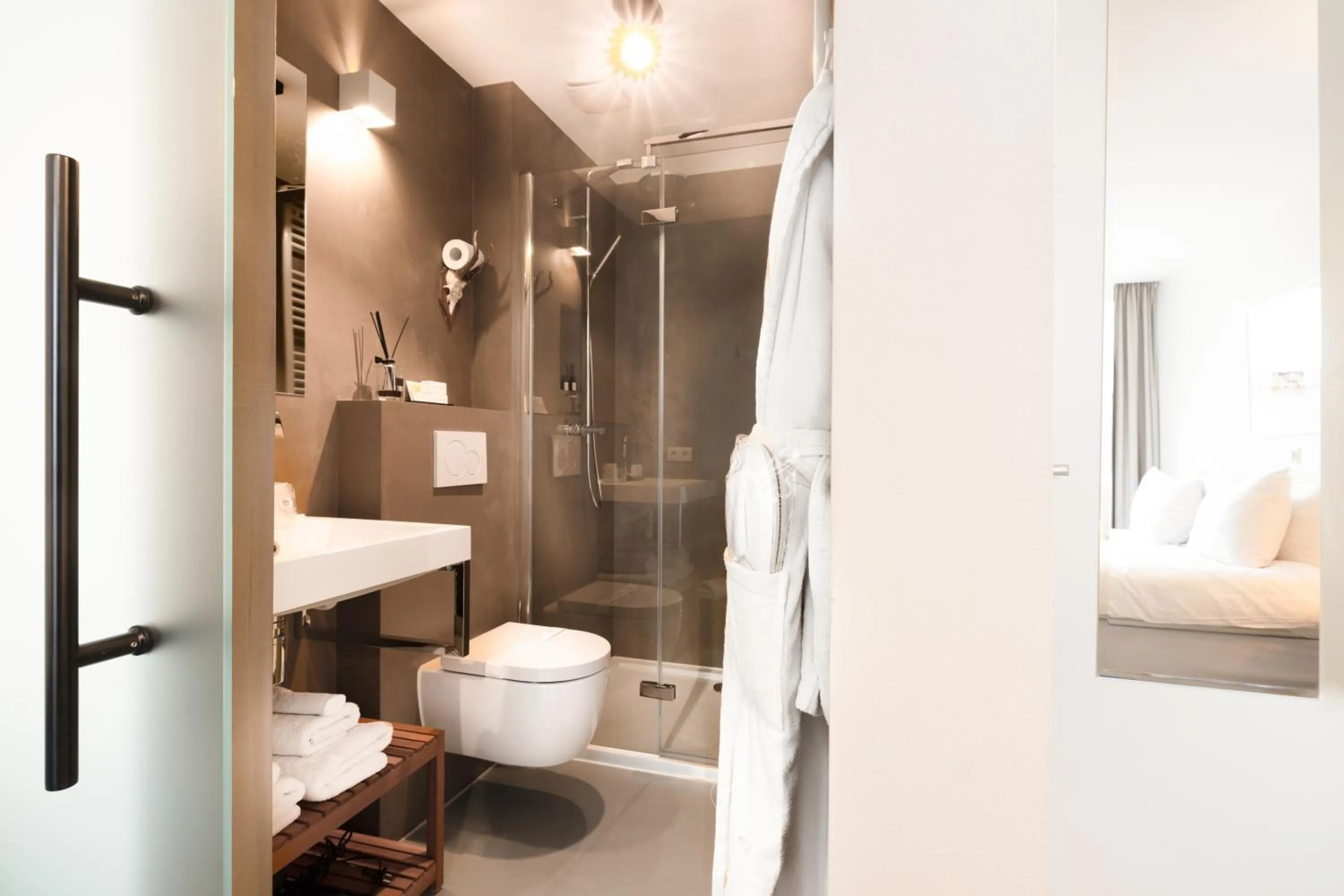 Shower in De DroomBoutique - Goud & Zilver Suites