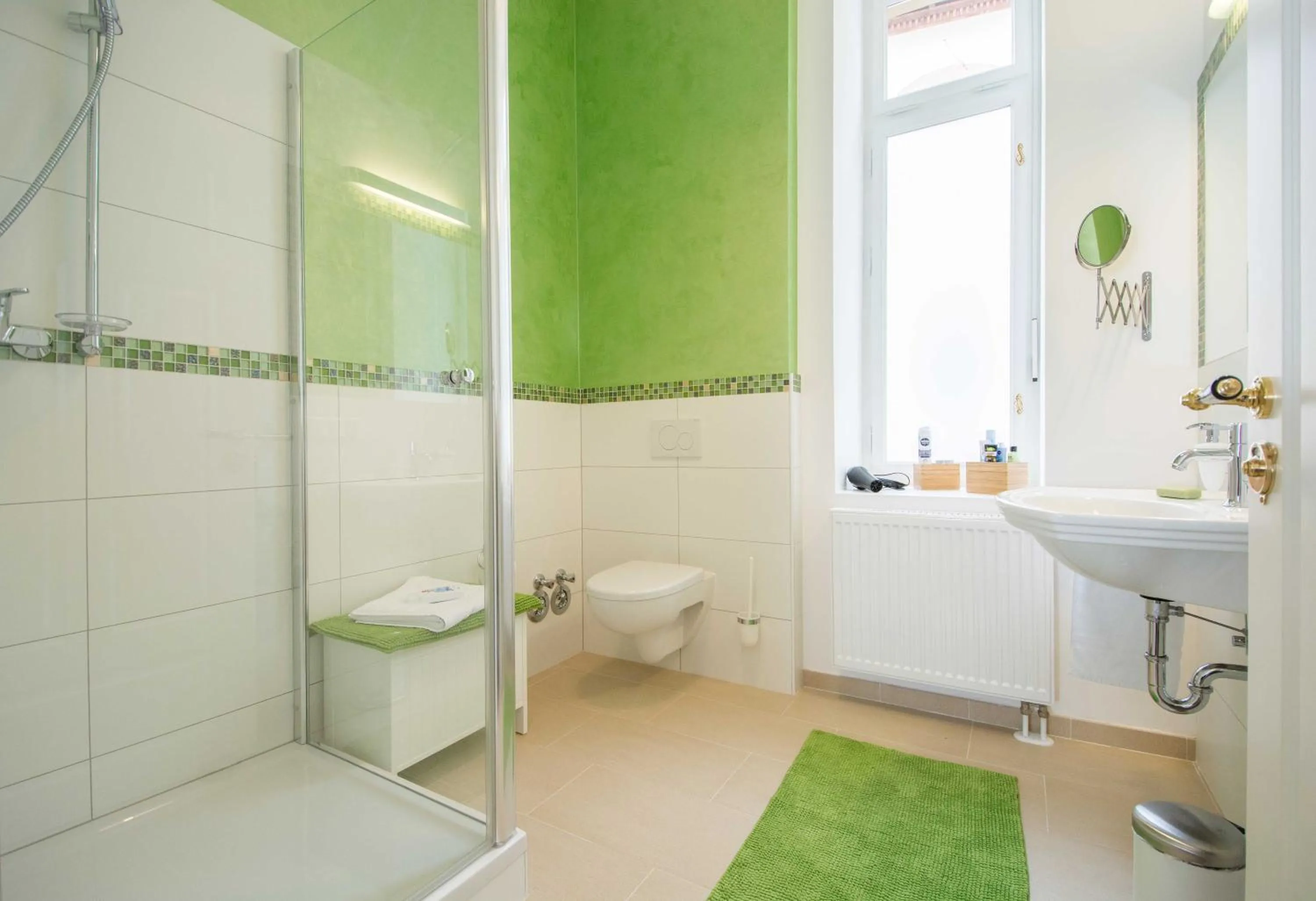 Shower in Boardinghouse Luise 5