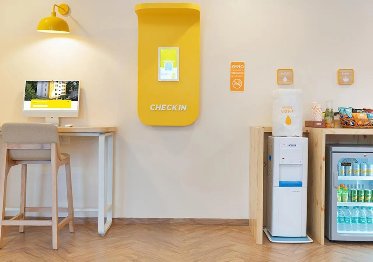 Lobby or reception in Bloom Hotel - Jubilee Hills