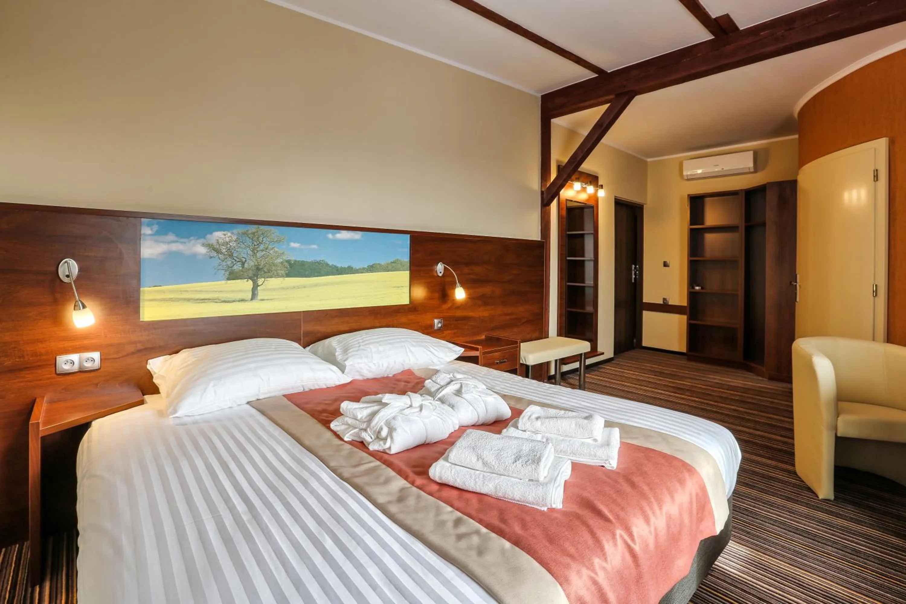 Photo of the whole room, Bed in Sommer Residence Hotel&Spa