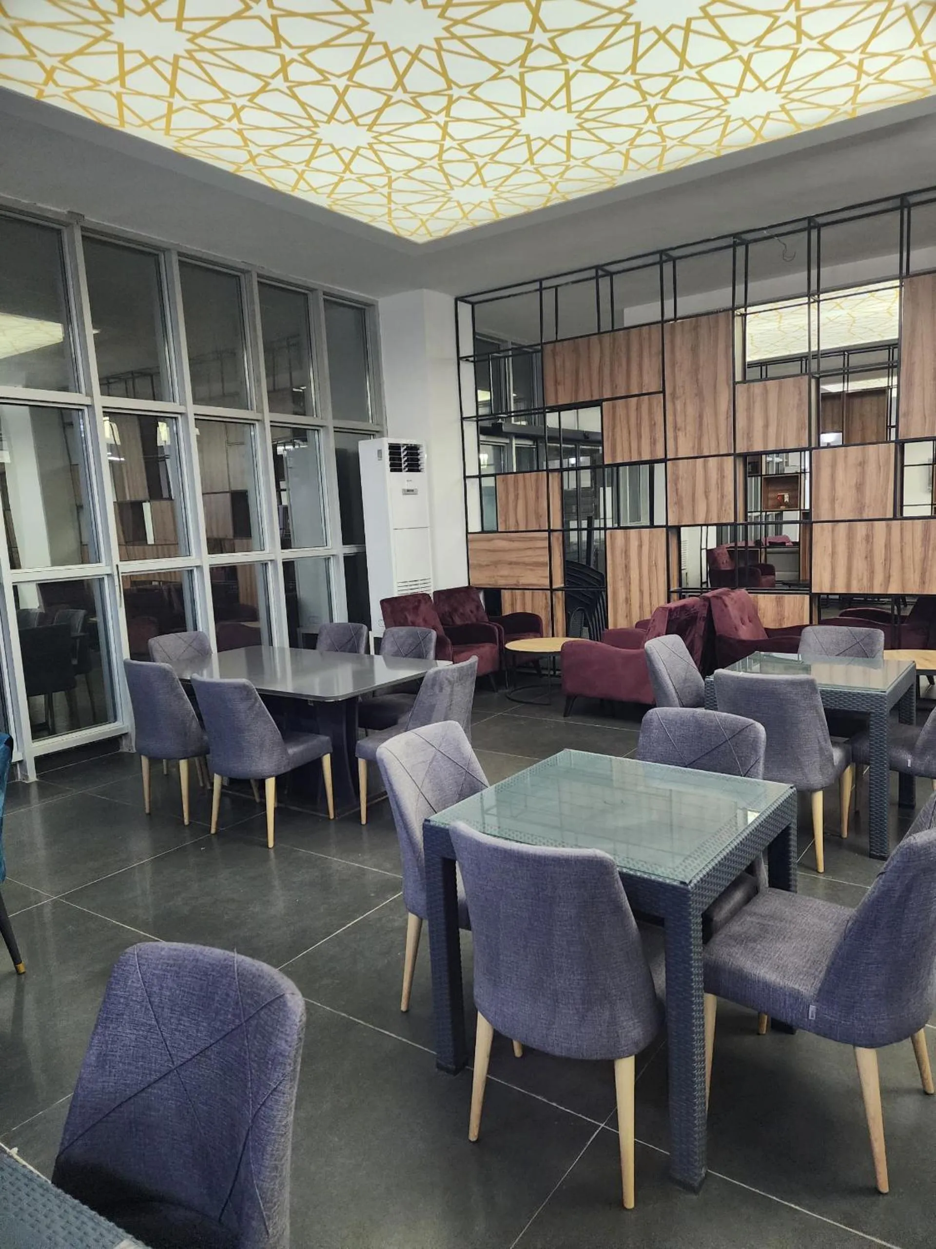 Restaurant/places to eat in Albatros Premium Hôtel