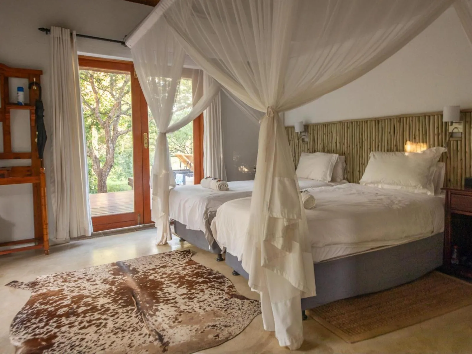 Bedroom, Bed in Rhino River Lodge