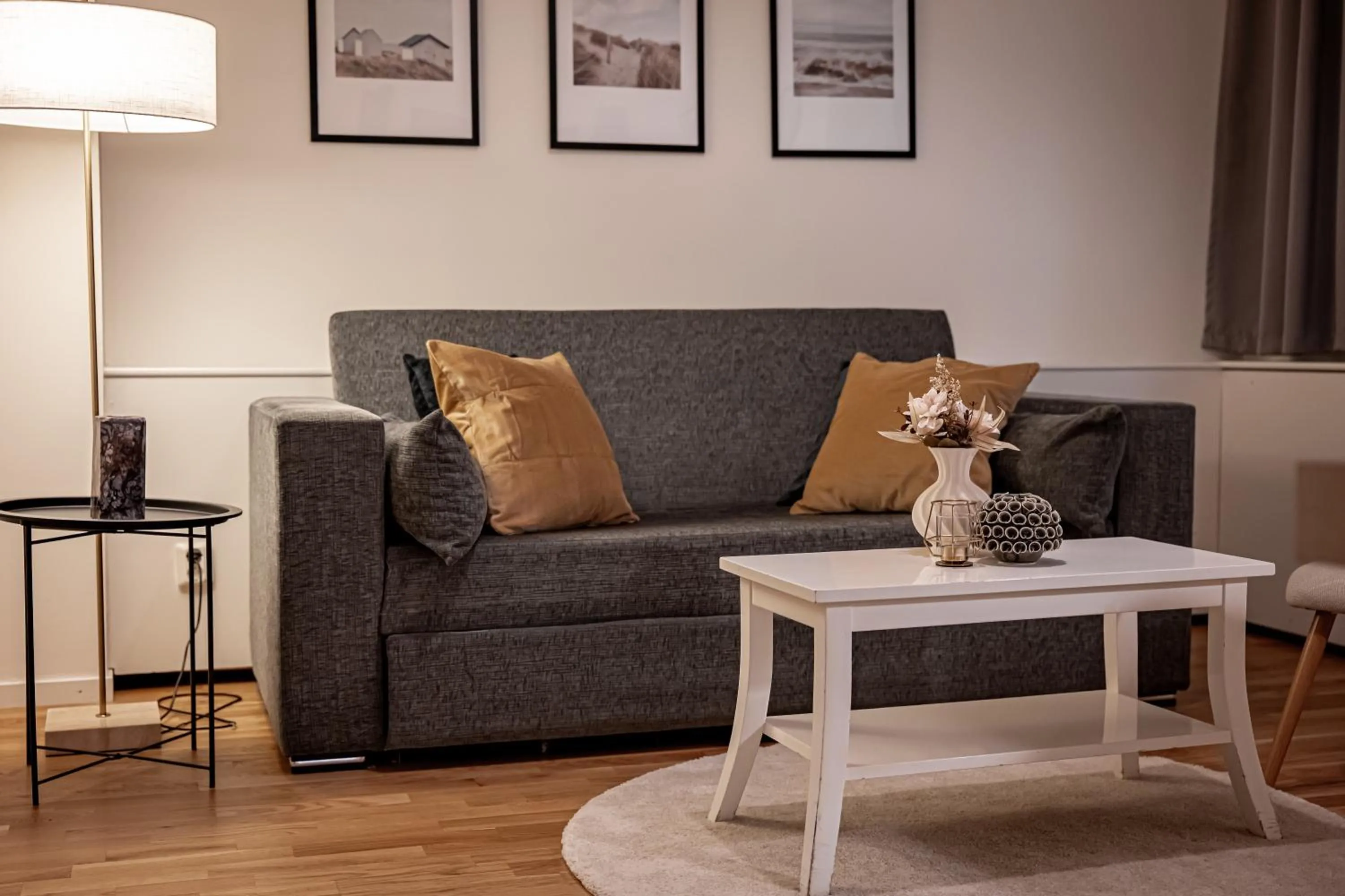 Seating area in Injoy Premium Hotel Solna