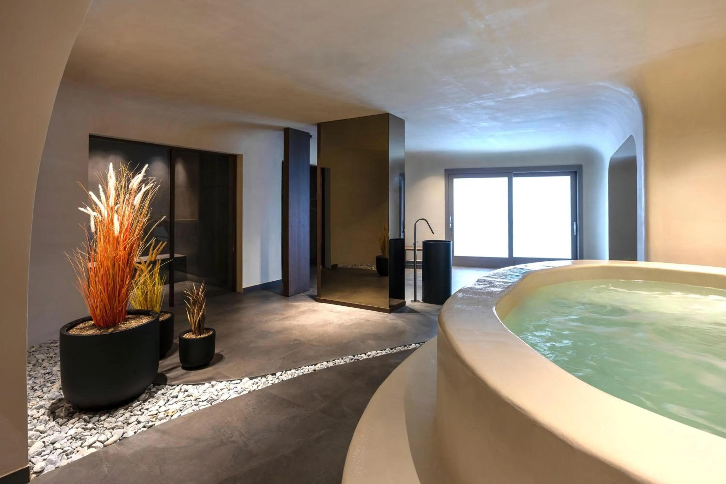 Hot Tub in Enarma Suites & Spa Wellness Retreat