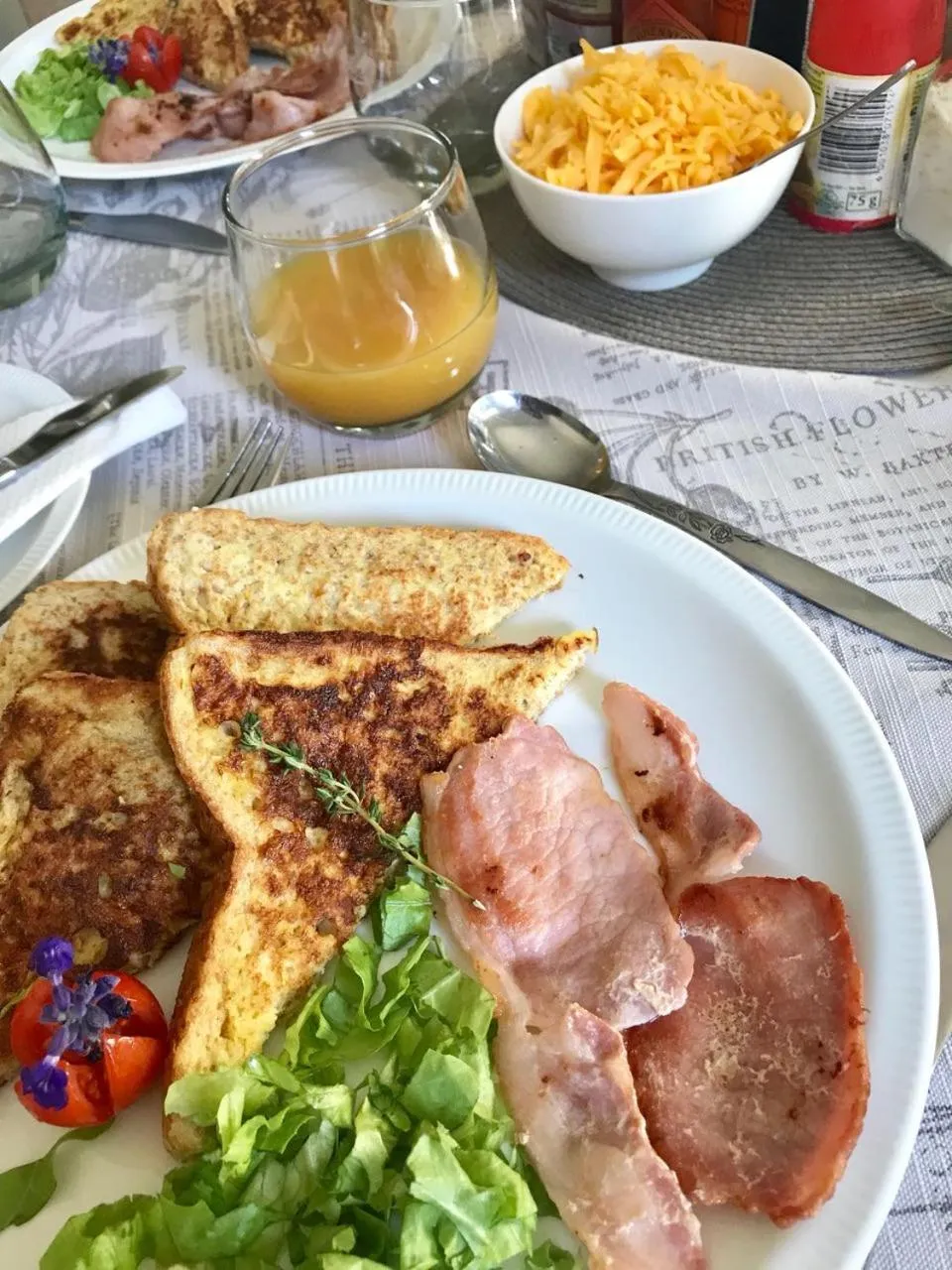 Breakfast in La Bella B&B Under The Fig Tree